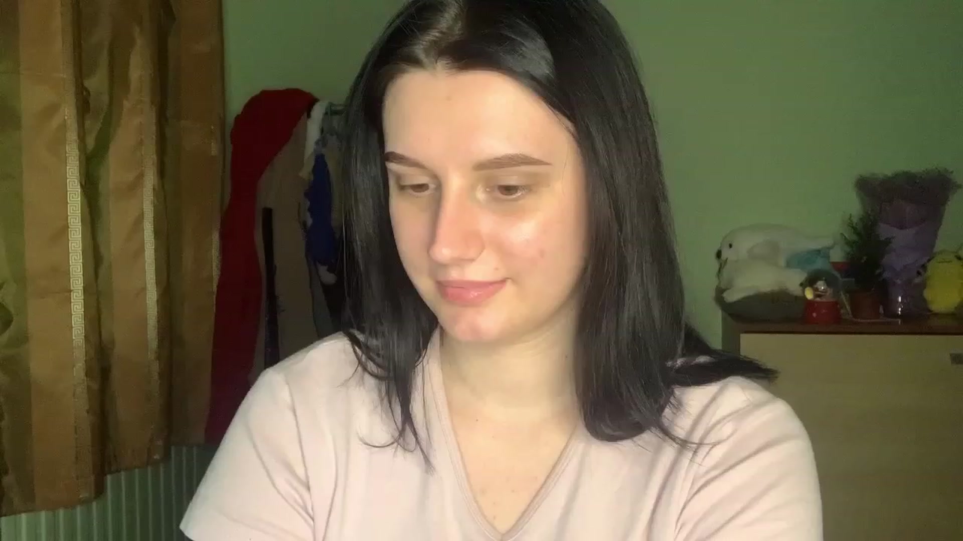 Gallery image thumbnail from Mavvka's myfreecams stream on, 12/28/2023, 23:46 image 19 of 20