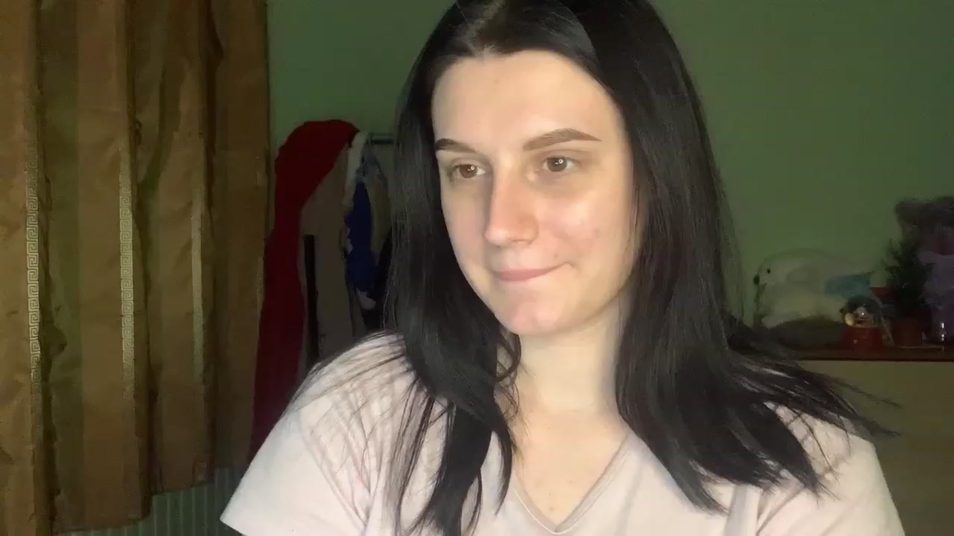 Gallery image thumbnail from Mavvka's myfreecams stream on, 12/28/2023, 23:46 image 3 of 20