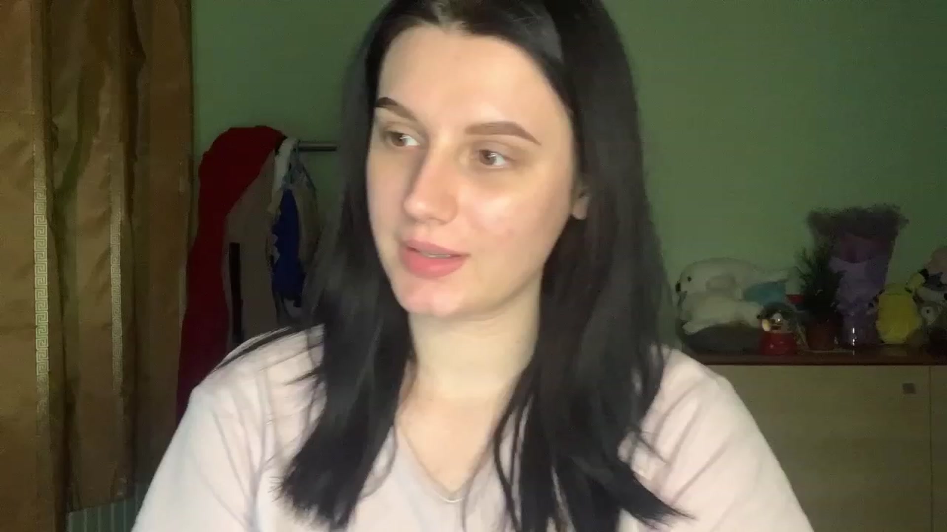 Gallery image thumbnail from Mavvka's myfreecams stream on, 12/28/2023, 23:46 image 6 of 20