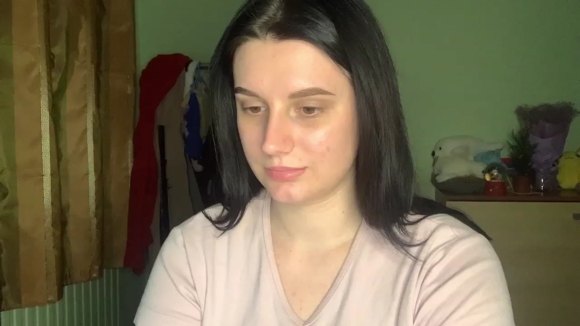 Gallery image thumbnail from Mavvka's myfreecams stream on, 12/28/2023, 23:46 image 18 of 20