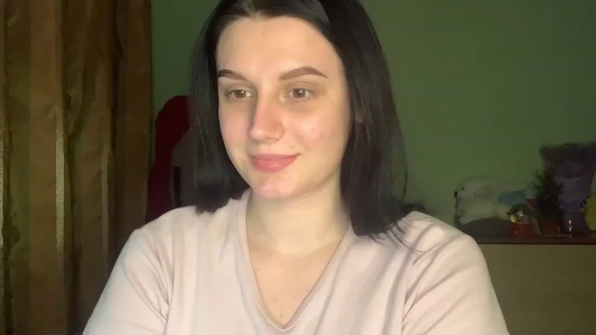 Gallery image thumbnail from Mavvka's myfreecams stream on, 12/28/2023, 23:46 image 2 of 20