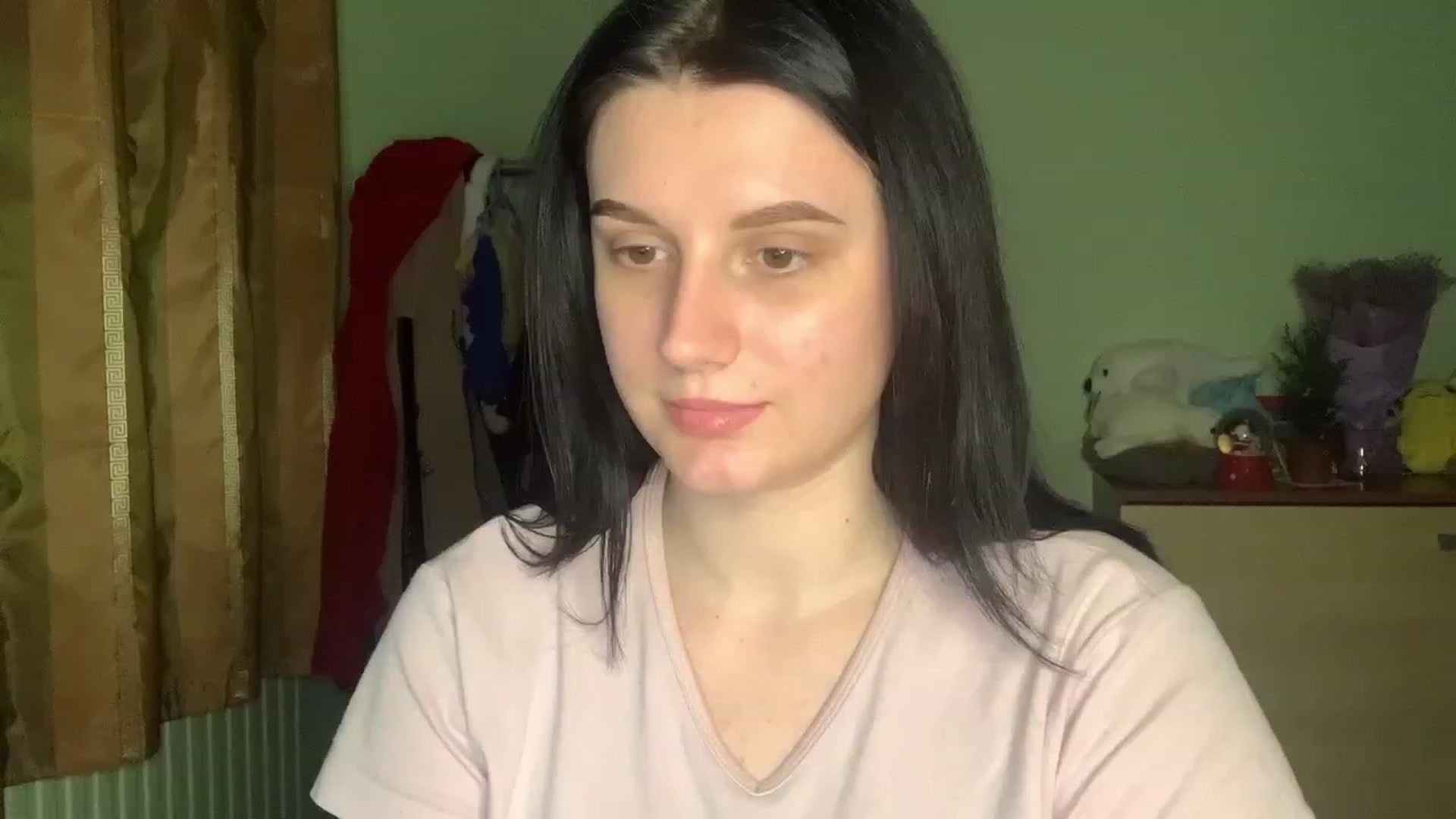 Gallery image thumbnail from Mavvka's myfreecams stream on, 12/28/2023, 23:46 image 15 of 20