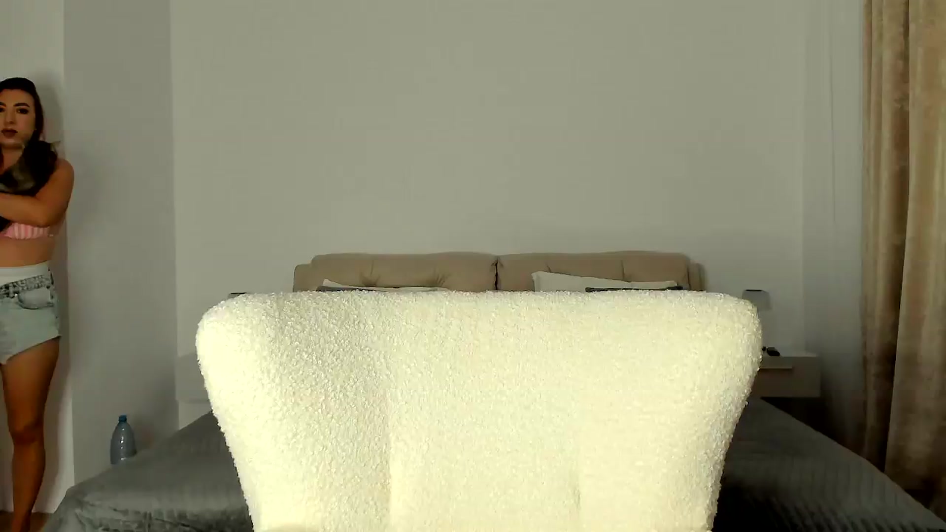 Gallery image thumbnail from Maxblonde's myfreecams stream on, 08/19/2026, 17:13 image 17 of 20