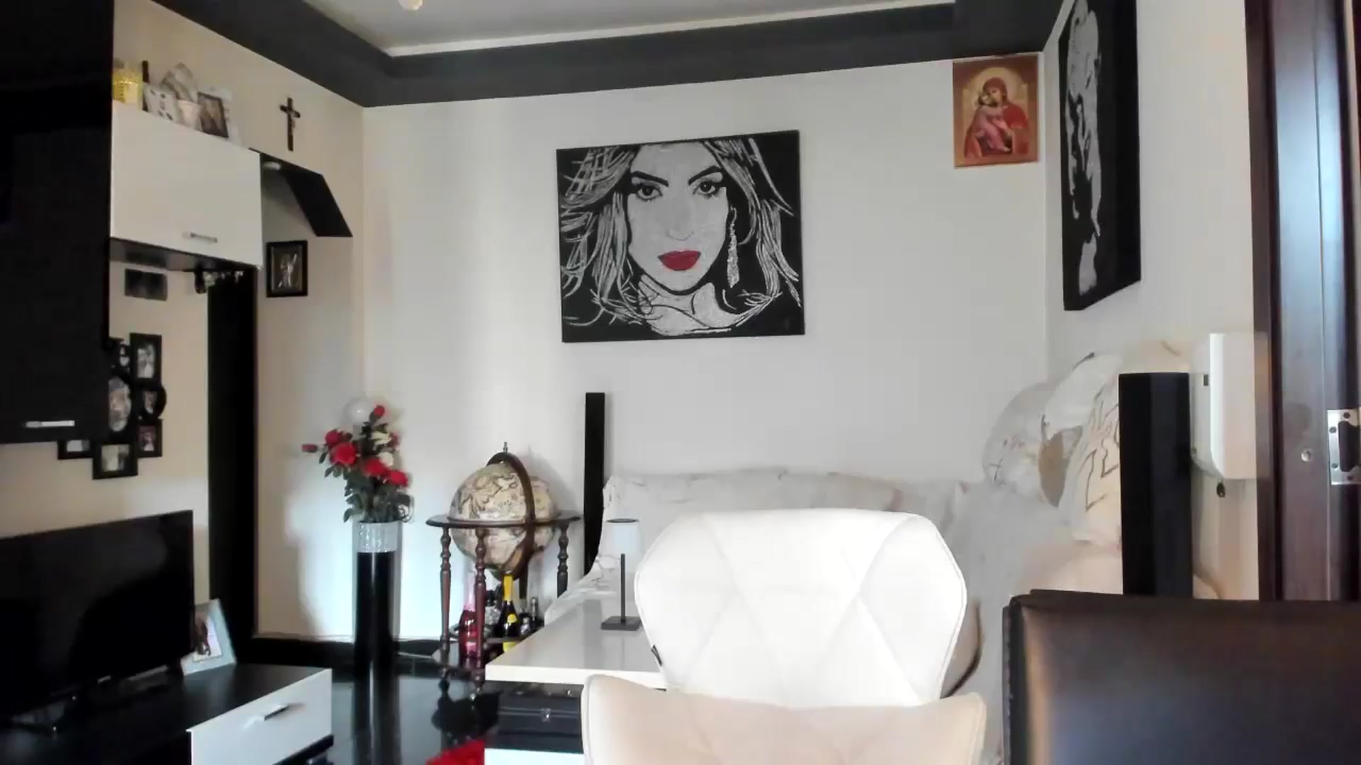 Gallery image thumbnail from Maxblonde22's myfreecams stream on, 02/14/2025, 13:26 image 5 of 20