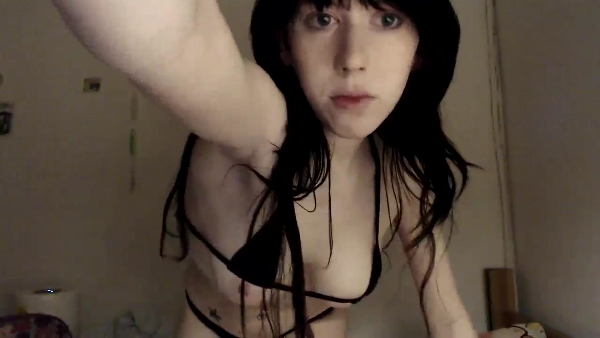 Gallery image thumbnail from MaxieFoxglove's myfreecams stream on, 02/25/2025, 08:26 image 4 of 20