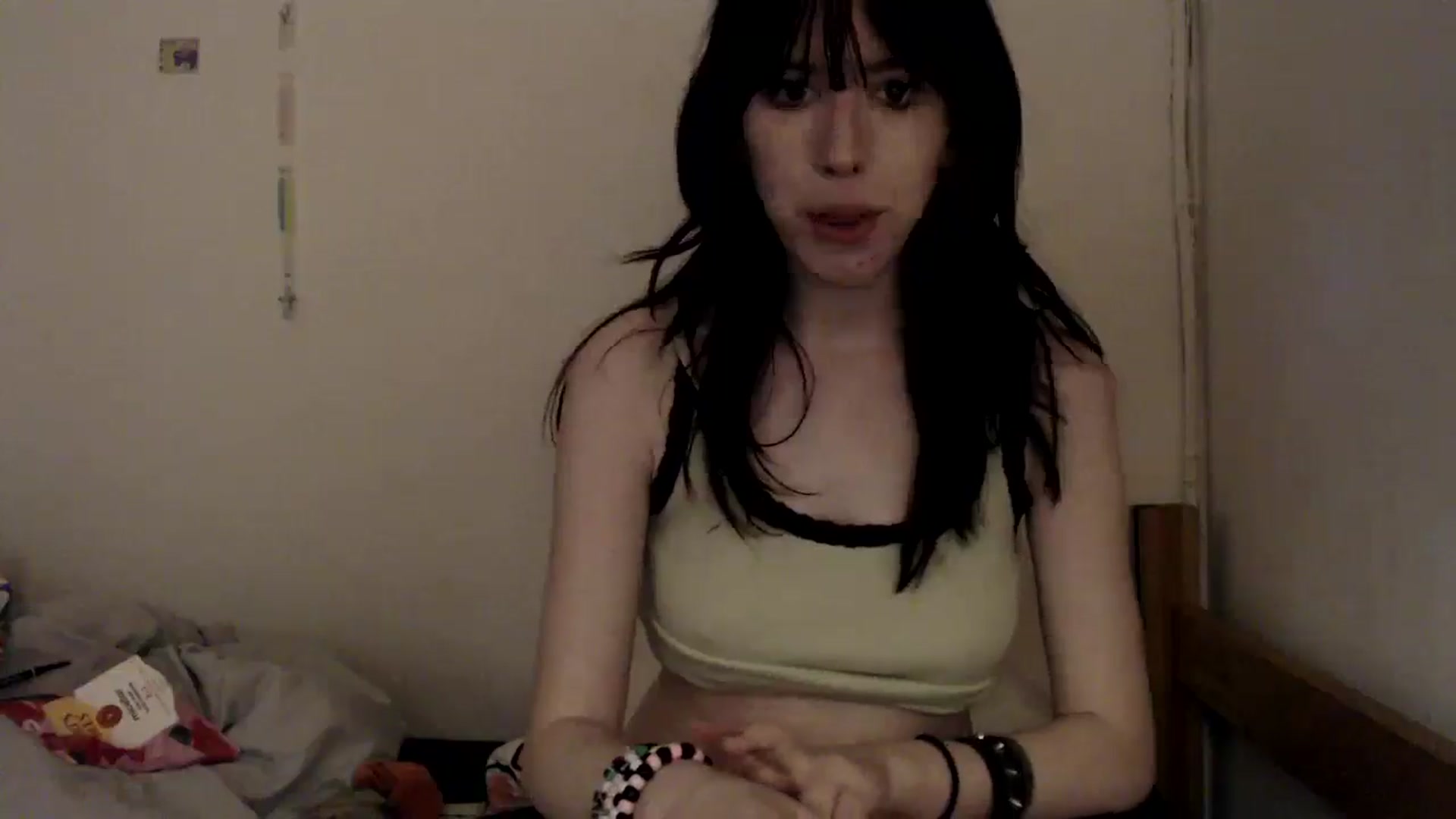 Gallery image thumbnail from MaxieFoxglove's myfreecams stream on, 03/14/2025, 09:45 image 10 of 20