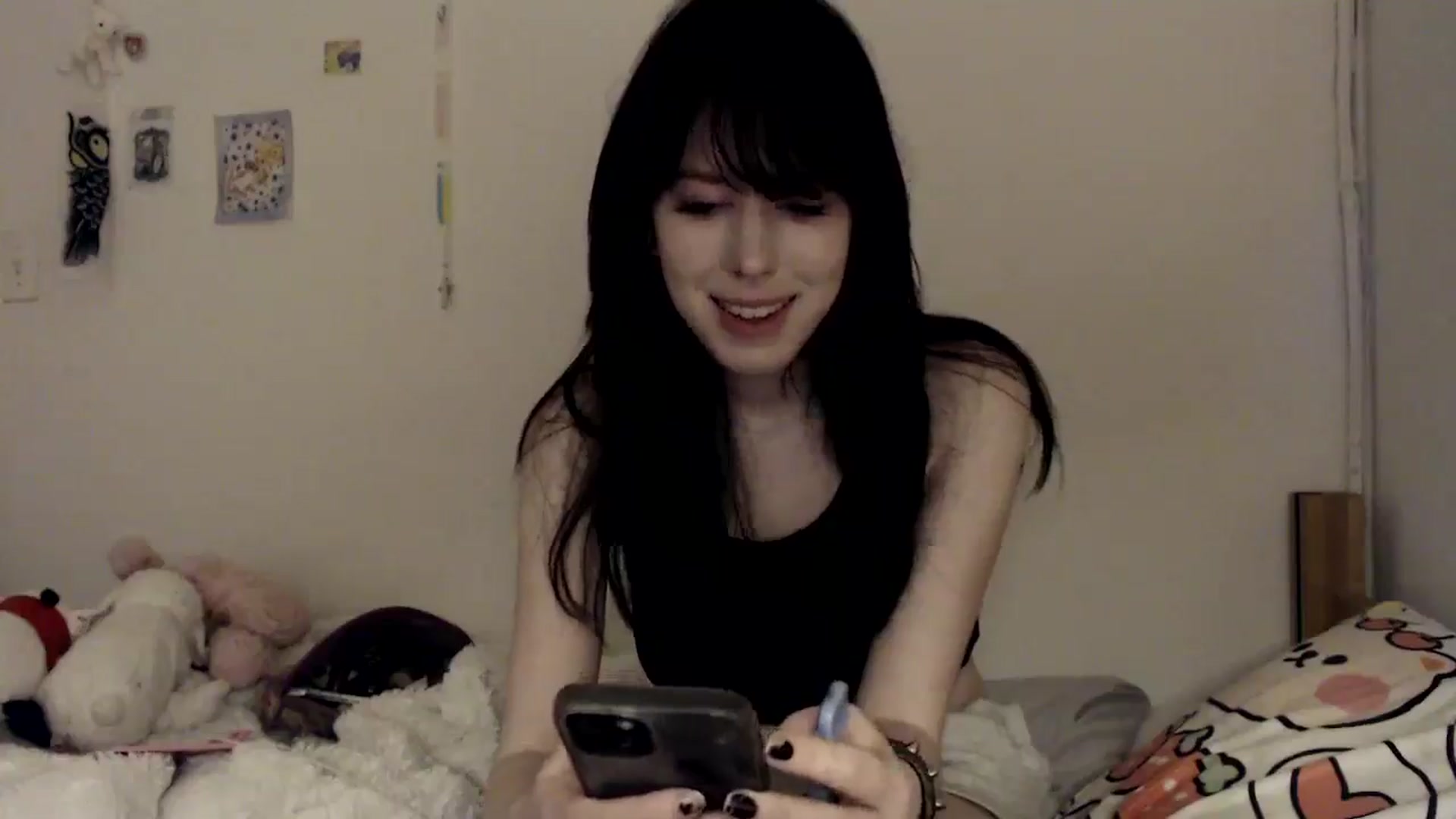 Gallery image thumbnail from MaxieFoxglove's myfreecams stream on, 03/19/2025, 08:55 image 9 of 20