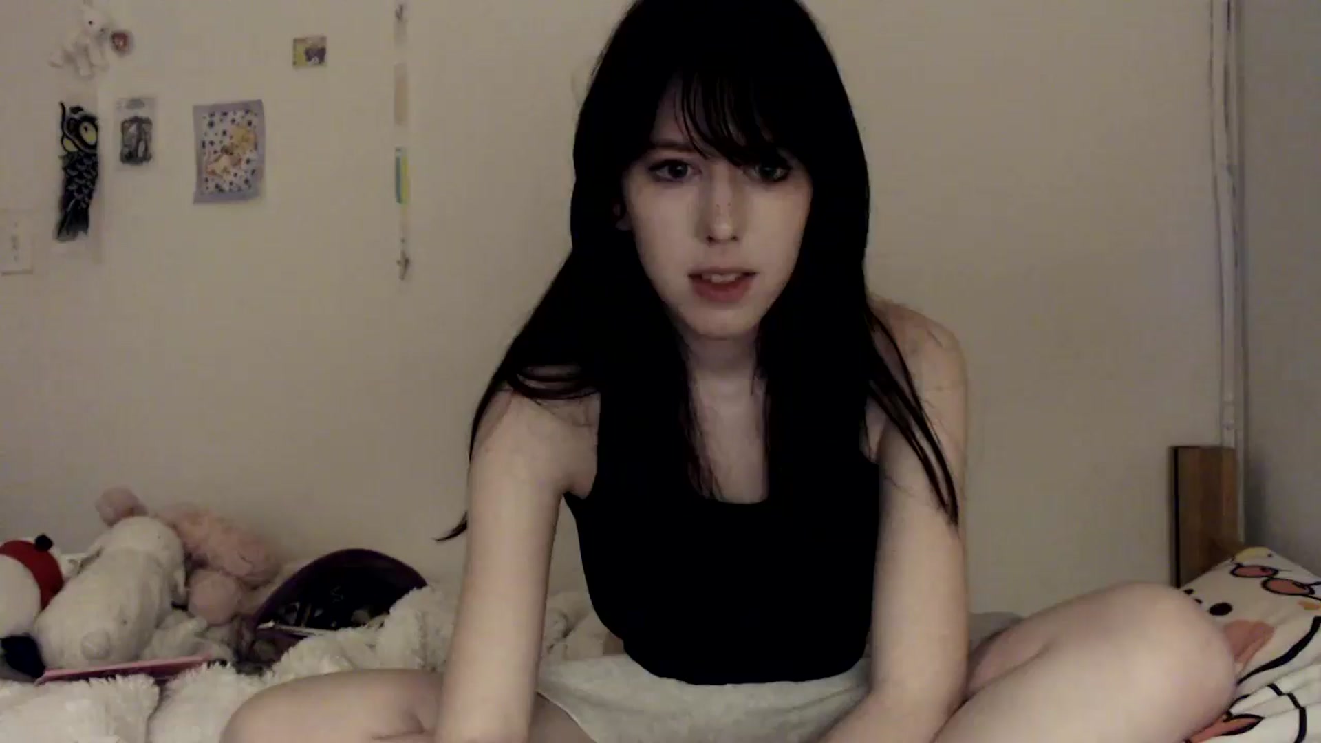 Gallery image thumbnail from MaxieFoxglove's myfreecams stream on, 03/19/2025, 08:55 image 8 of 20