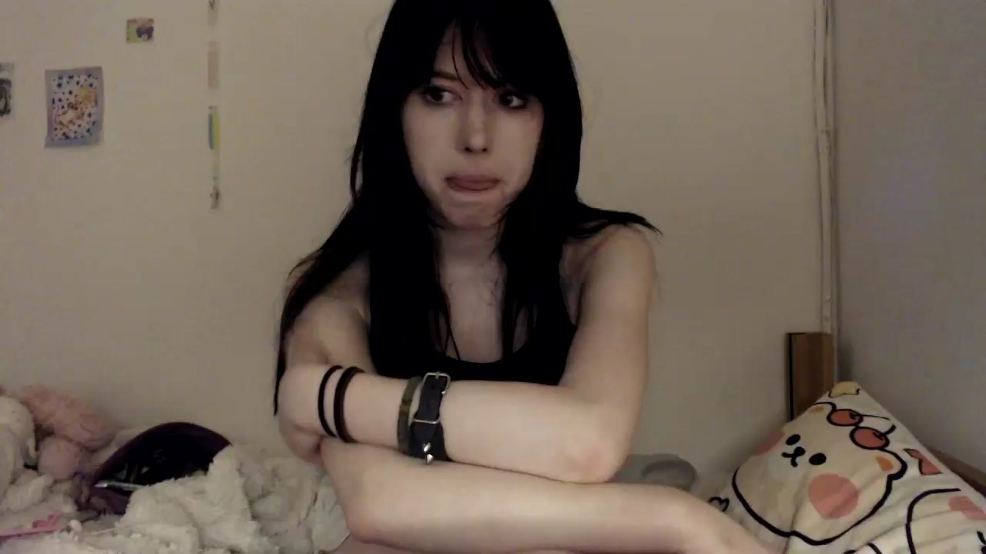 Gallery image thumbnail from MaxieFoxglove's myfreecams stream on, 03/19/2025, 08:55 image 19 of 20