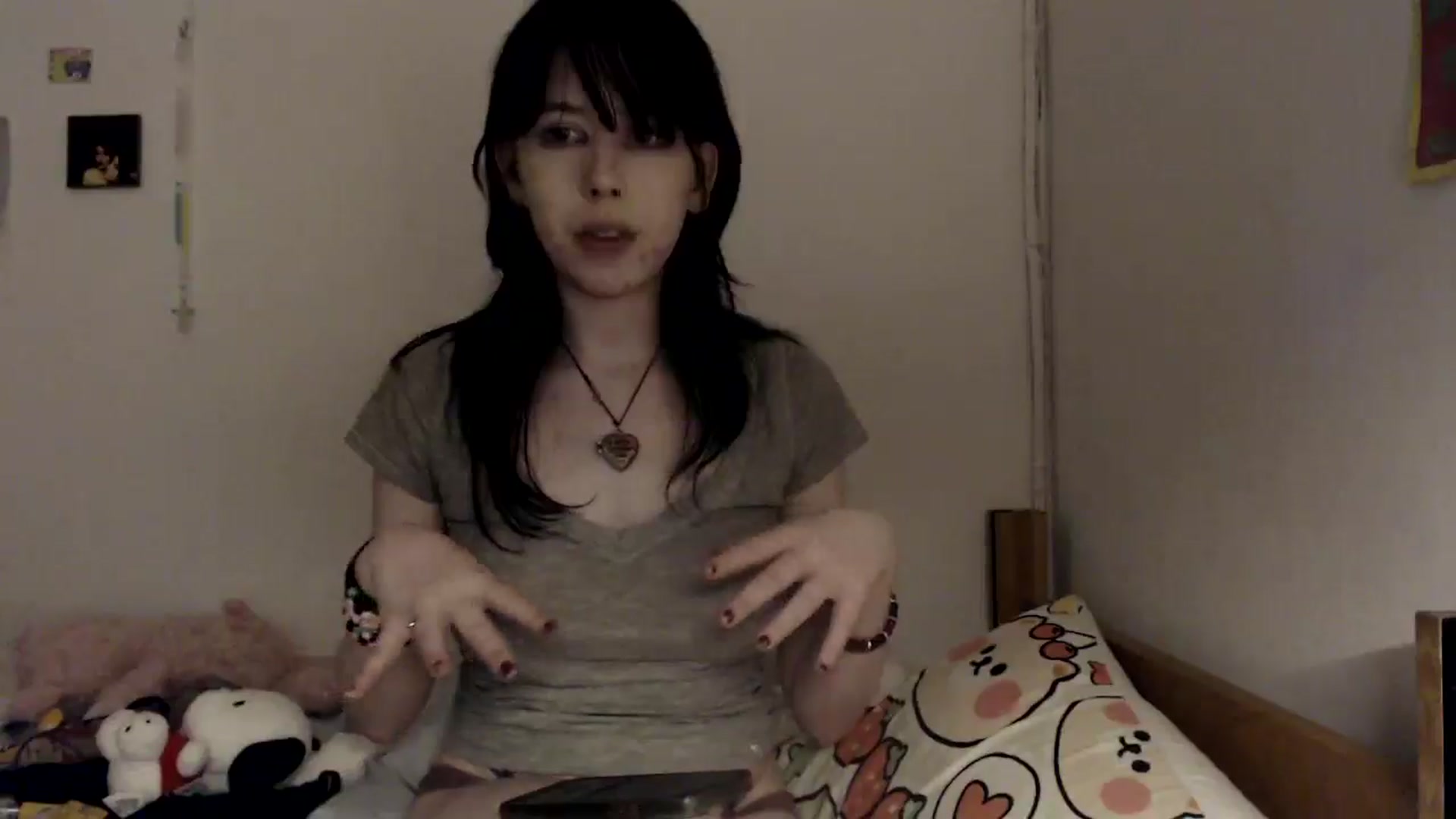 Gallery image thumbnail from MaxieFoxglove's myfreecams stream on, 04/12/2025, 08:37 image 13 of 20