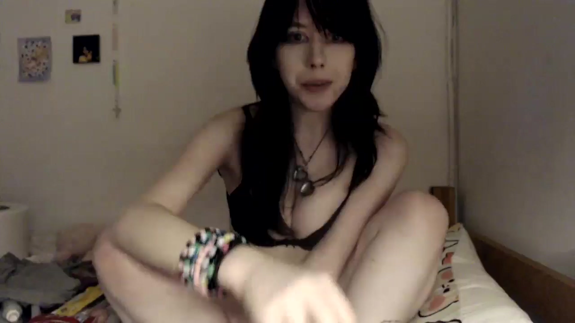 Gallery image thumbnail from MaxieFoxglove's myfreecams stream on, 04/12/2025, 09:04 image 9 of 20