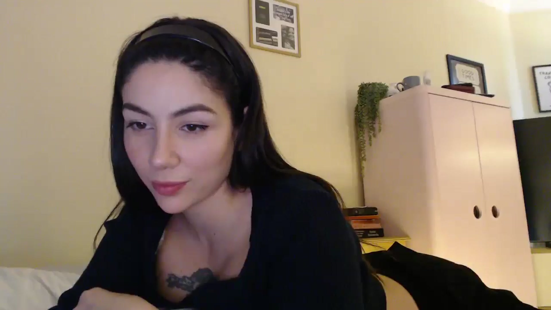 Gallery image thumbnail from Maxine_Black's myfreecams stream on, 02/11/2026, 12:23 image 13 of 20