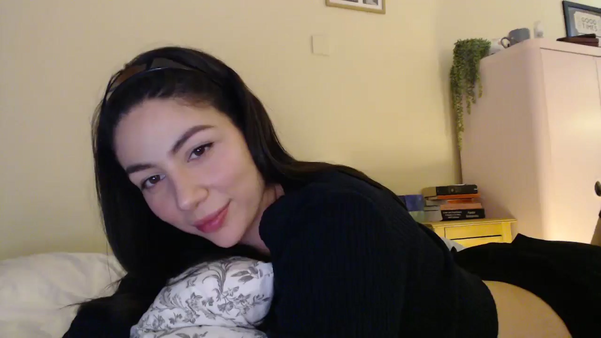 Gallery image thumbnail from Maxine_Black's myfreecams stream on, 02/11/2026, 12:23 image 11 of 20
