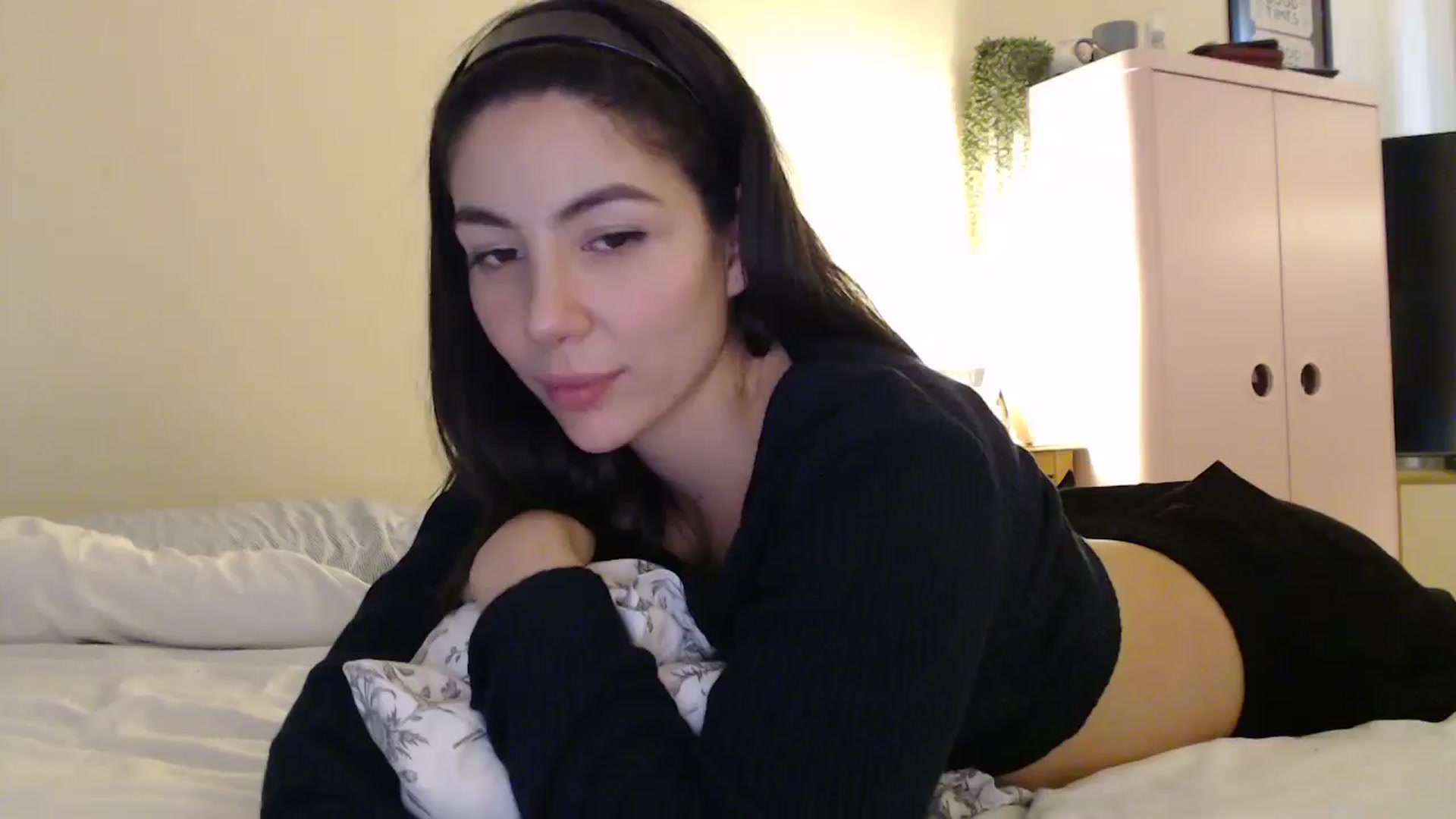 Gallery image thumbnail from Maxine_Black's myfreecams stream on, 02/11/2026, 14:09 image 1 of 20