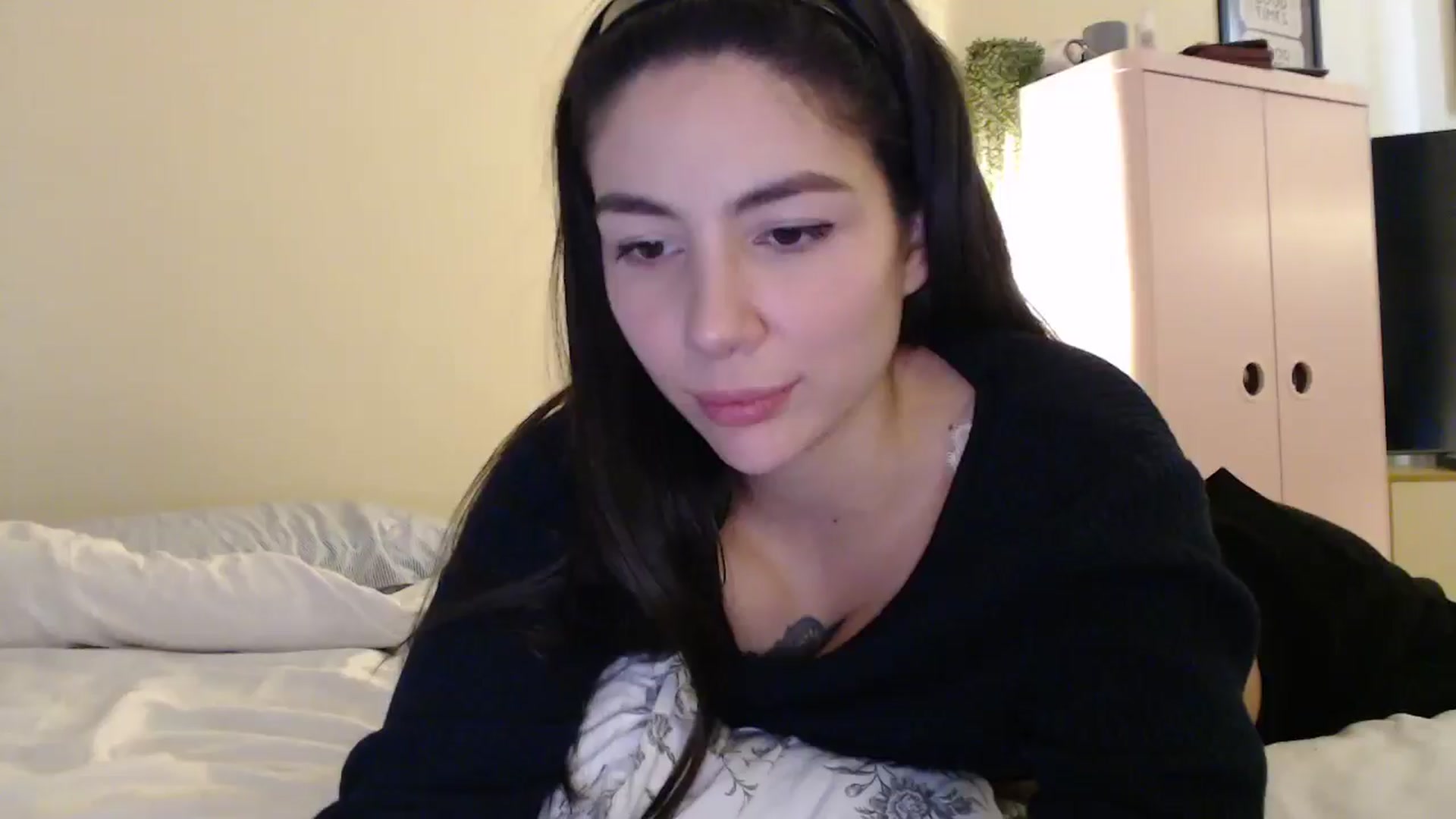 Gallery image thumbnail from Maxine_Black's myfreecams stream on, 02/11/2026, 14:09 image 5 of 20