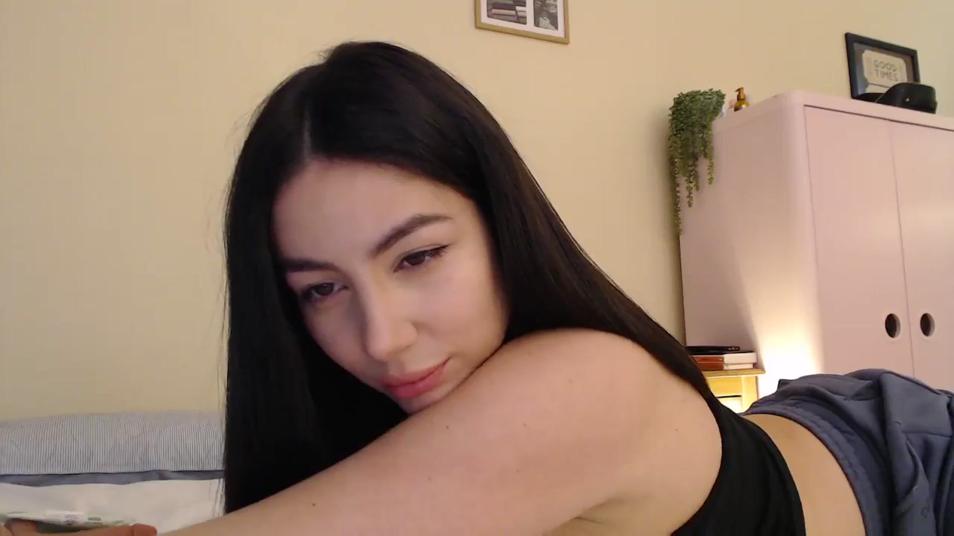 Gallery image thumbnail from Maxine_Black's myfreecams stream on, 02/16/2026, 14:29 image 10 of 20