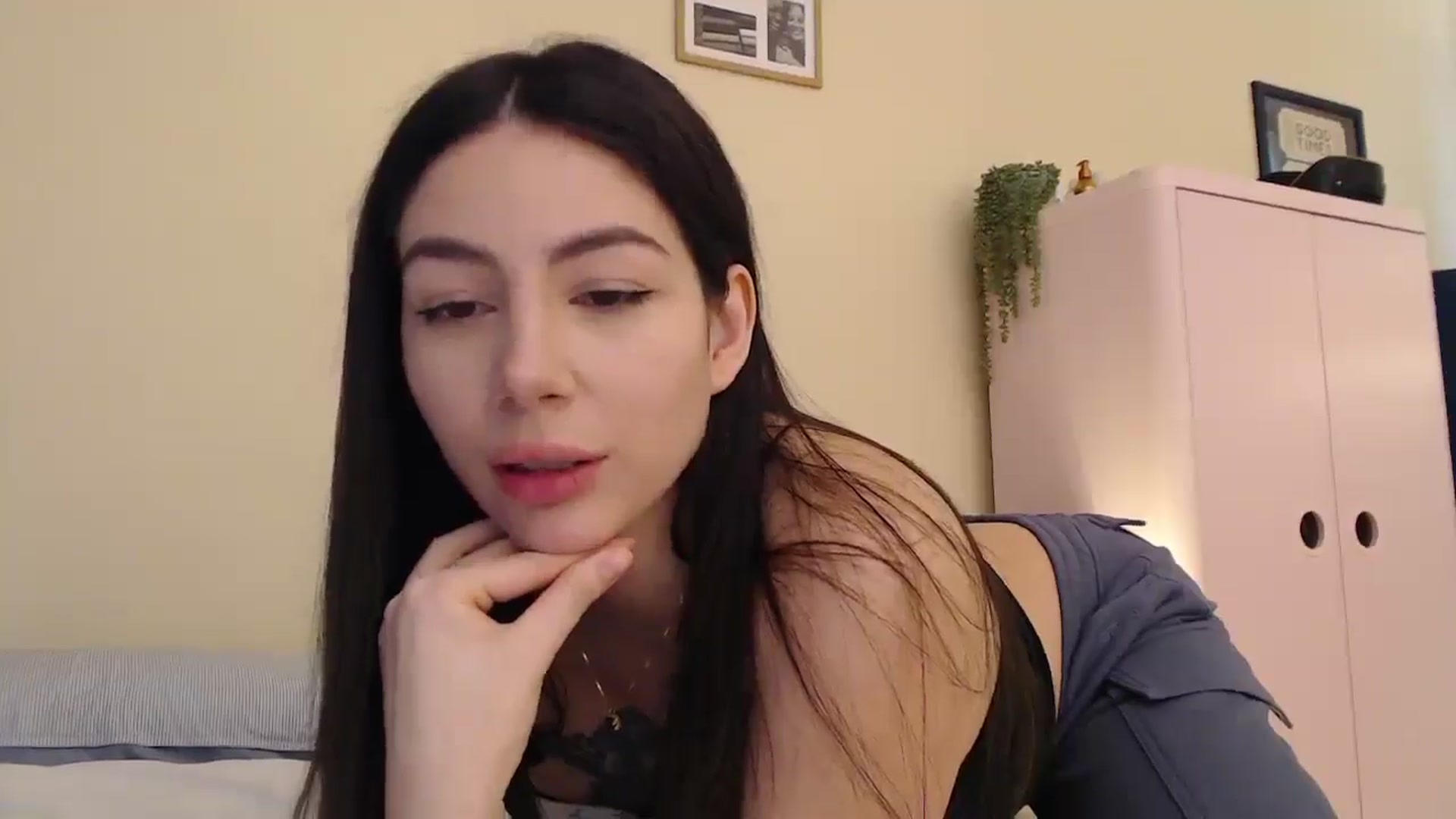 Gallery image thumbnail from Maxine_Black's myfreecams stream on, 02/16/2026, 14:29 image 6 of 20
