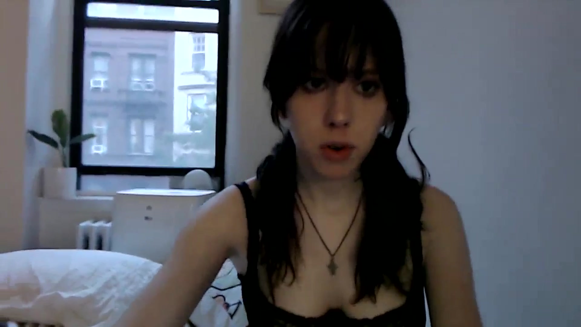Gallery image thumbnail from MaxxyAugust's myfreecams stream on, 06/18/2024, 24:17 image 6 of 20