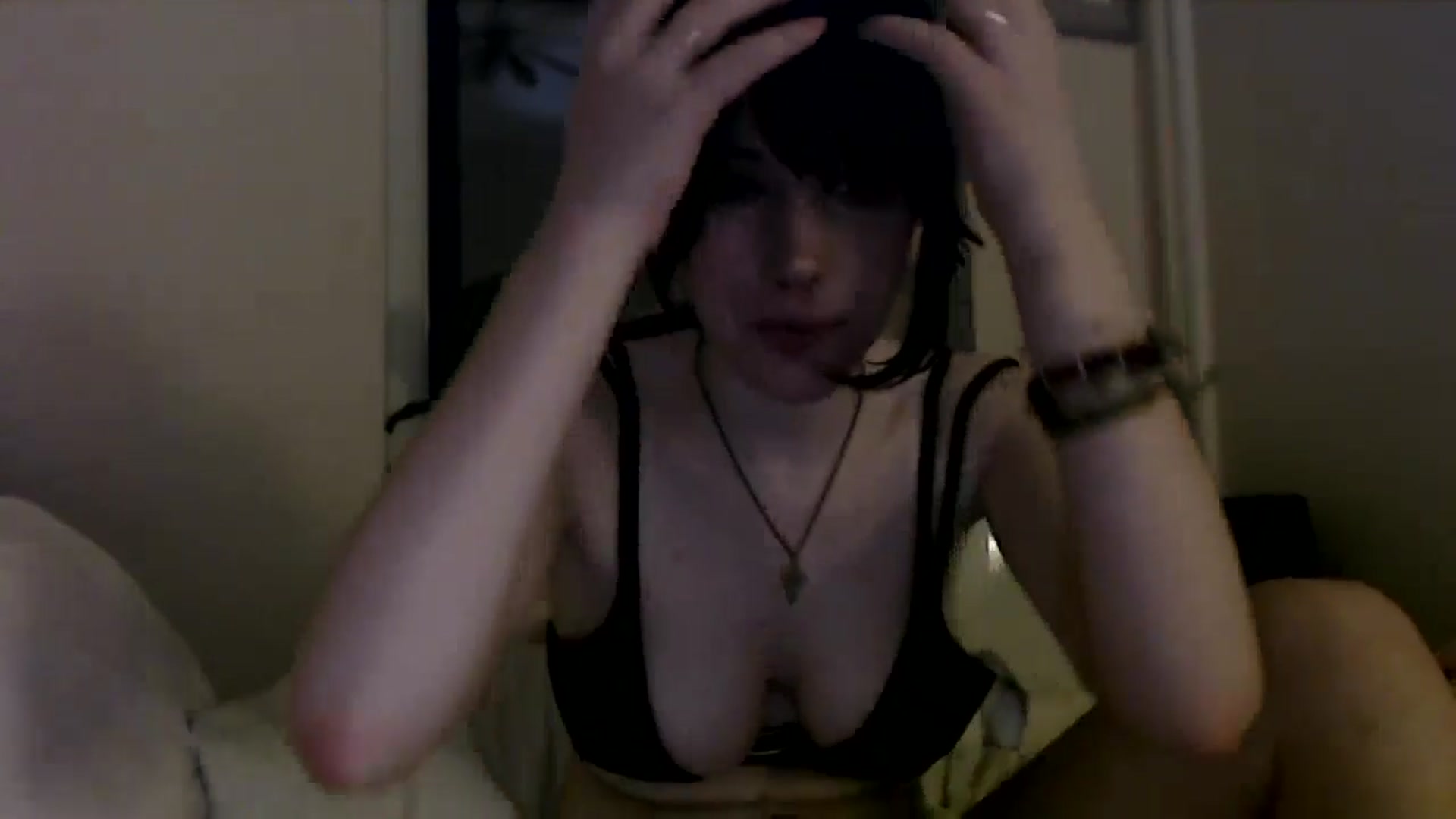 Gallery image thumbnail from MaxxyAugust's myfreecams stream on, 06/23/2024, 04:00 image 16 of 20