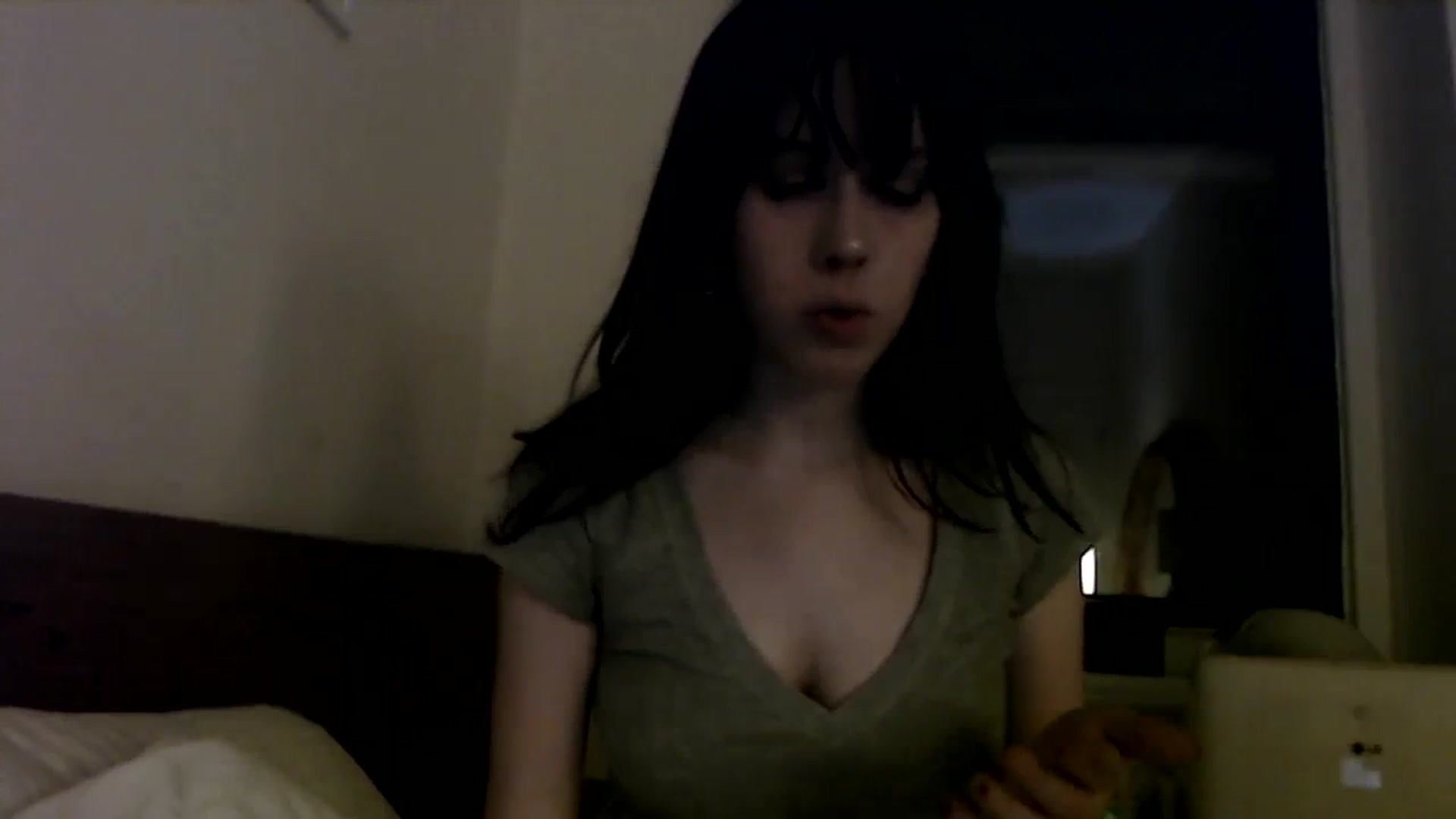 Gallery image thumbnail from MaxxyAugust's myfreecams stream on, 06/25/2024, 05:23 image 7 of 20