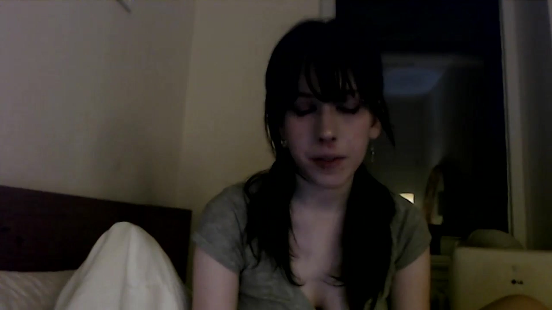 Gallery image thumbnail from MaxxyAugust's myfreecams stream on, 06/25/2024, 05:23 image 14 of 20