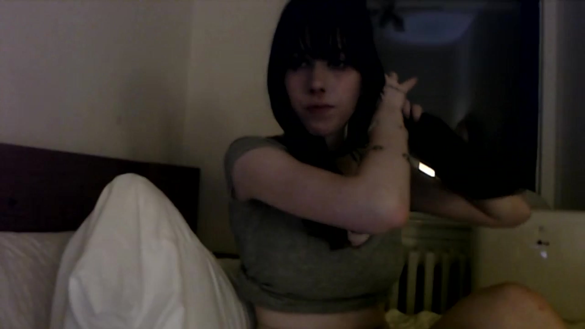 Gallery image thumbnail from MaxxyAugust's myfreecams stream on, 06/25/2024, 05:23 image 19 of 20