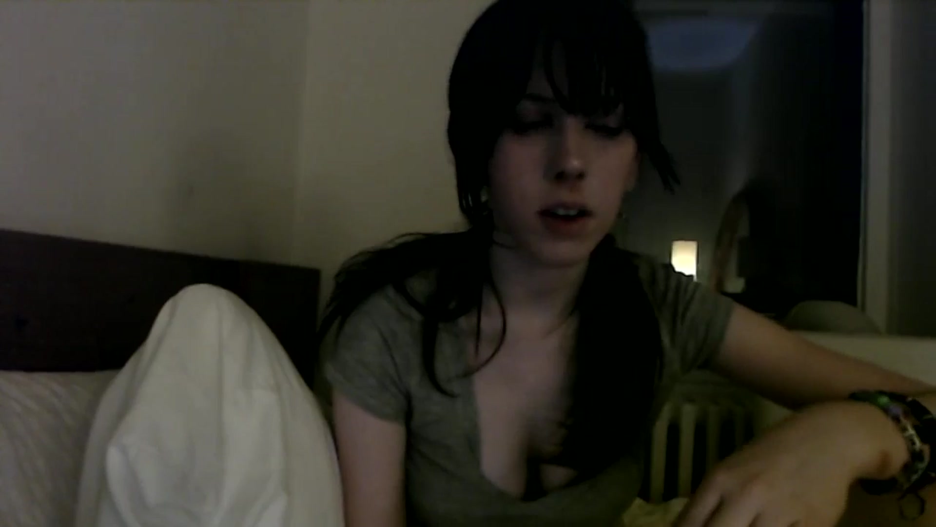 Gallery image thumbnail from MaxxyAugust's myfreecams stream on, 06/25/2024, 05:23 image 18 of 20