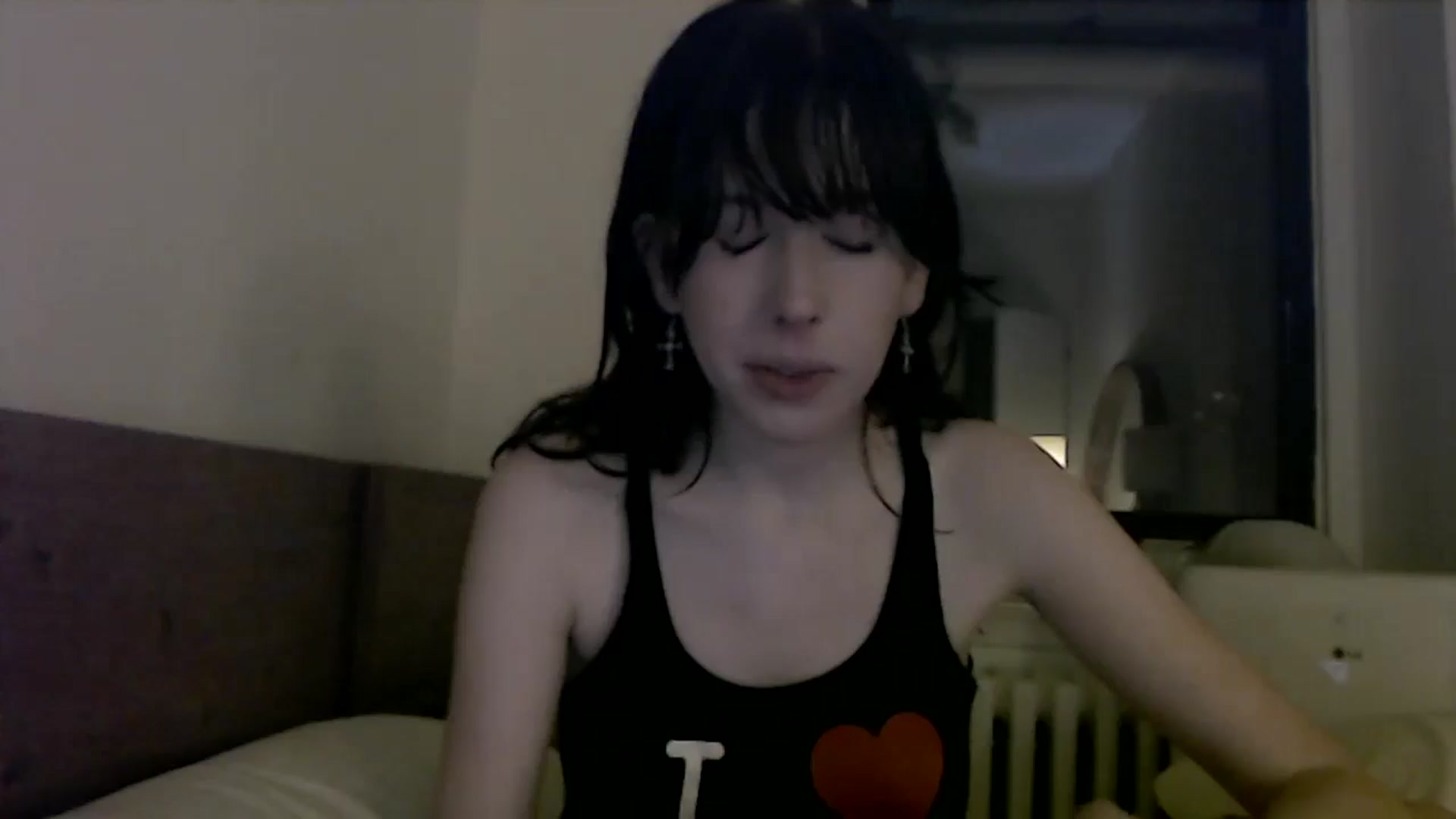 Gallery image thumbnail from MaxxyAugust's myfreecams stream on, 06/27/2024, 02:30 image 11 of 20