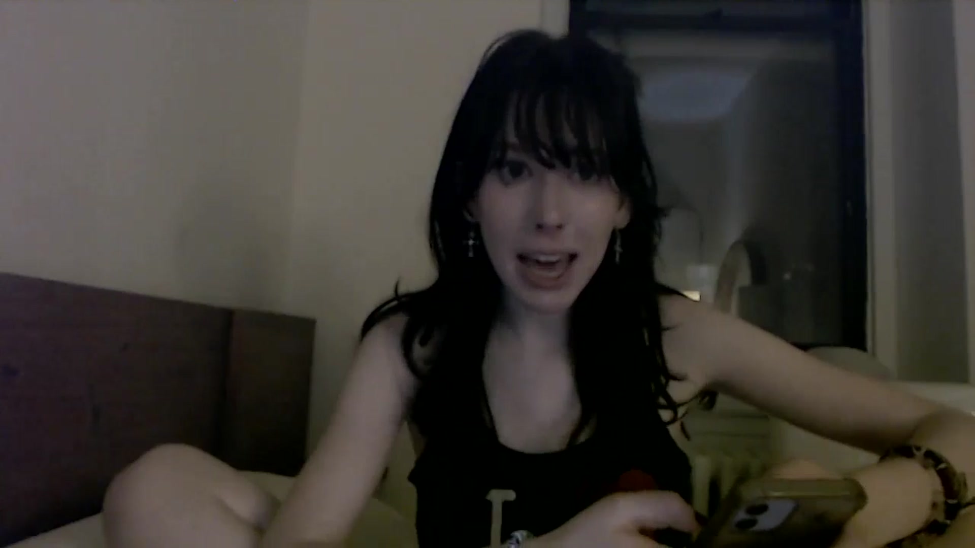 Gallery image thumbnail from MaxxyAugust's myfreecams stream on, 06/27/2024, 02:30 image 15 of 20