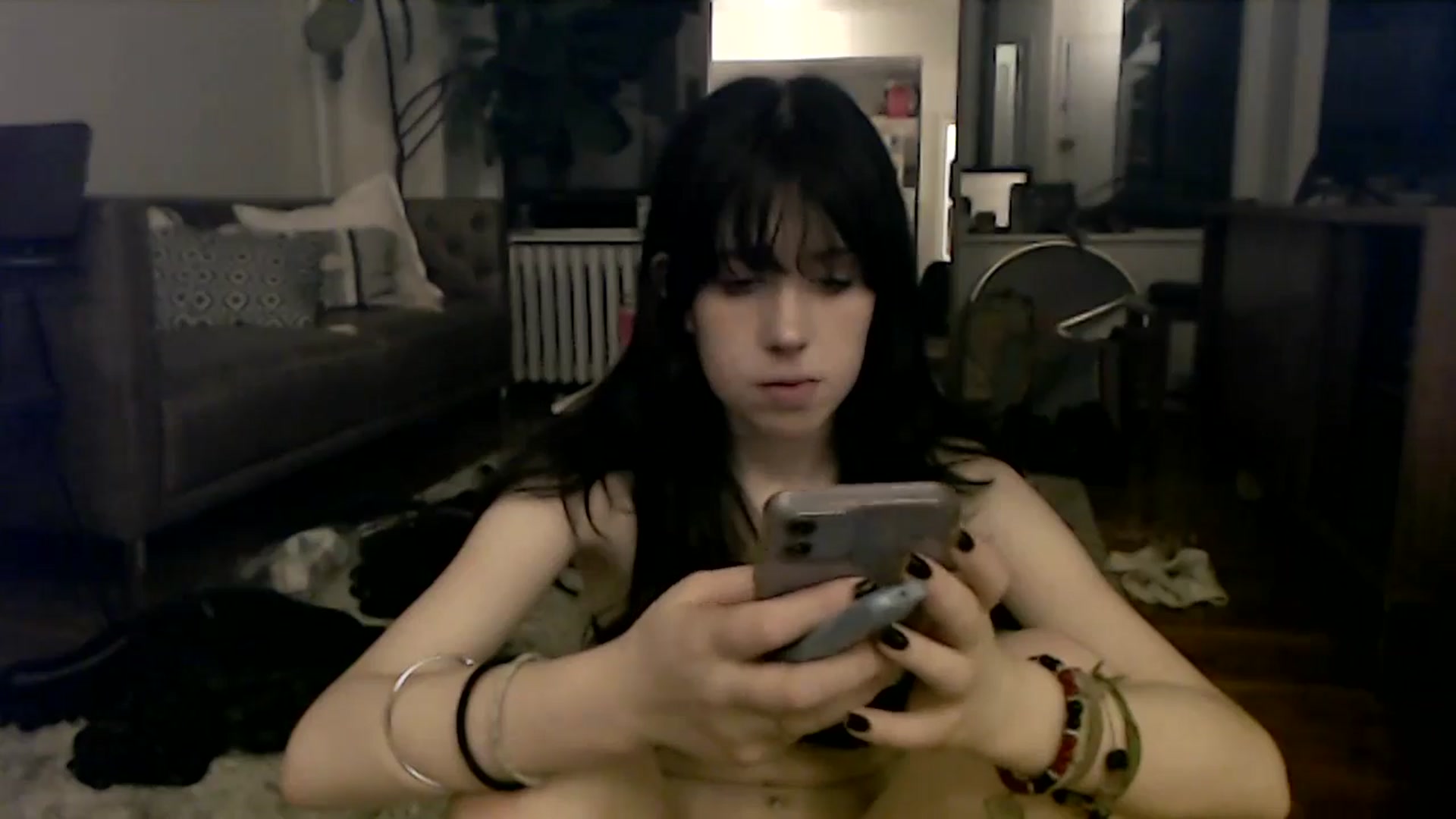 Gallery image thumbnail from MaxxyAugust's myfreecams stream on, 08/01/2024, 06:31 image 11 of 20