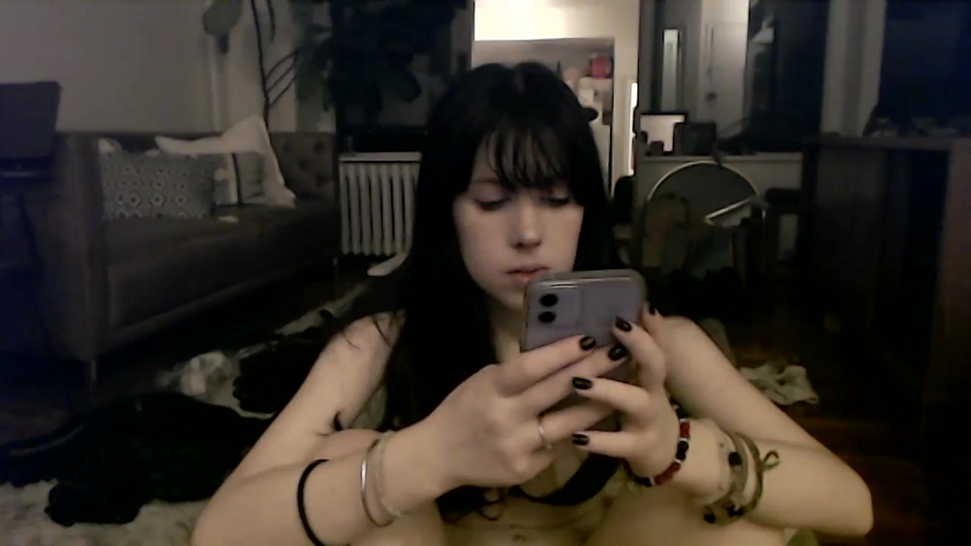 Gallery image thumbnail from MaxxyAugust's myfreecams stream on, 08/01/2024, 06:31 image 18 of 20