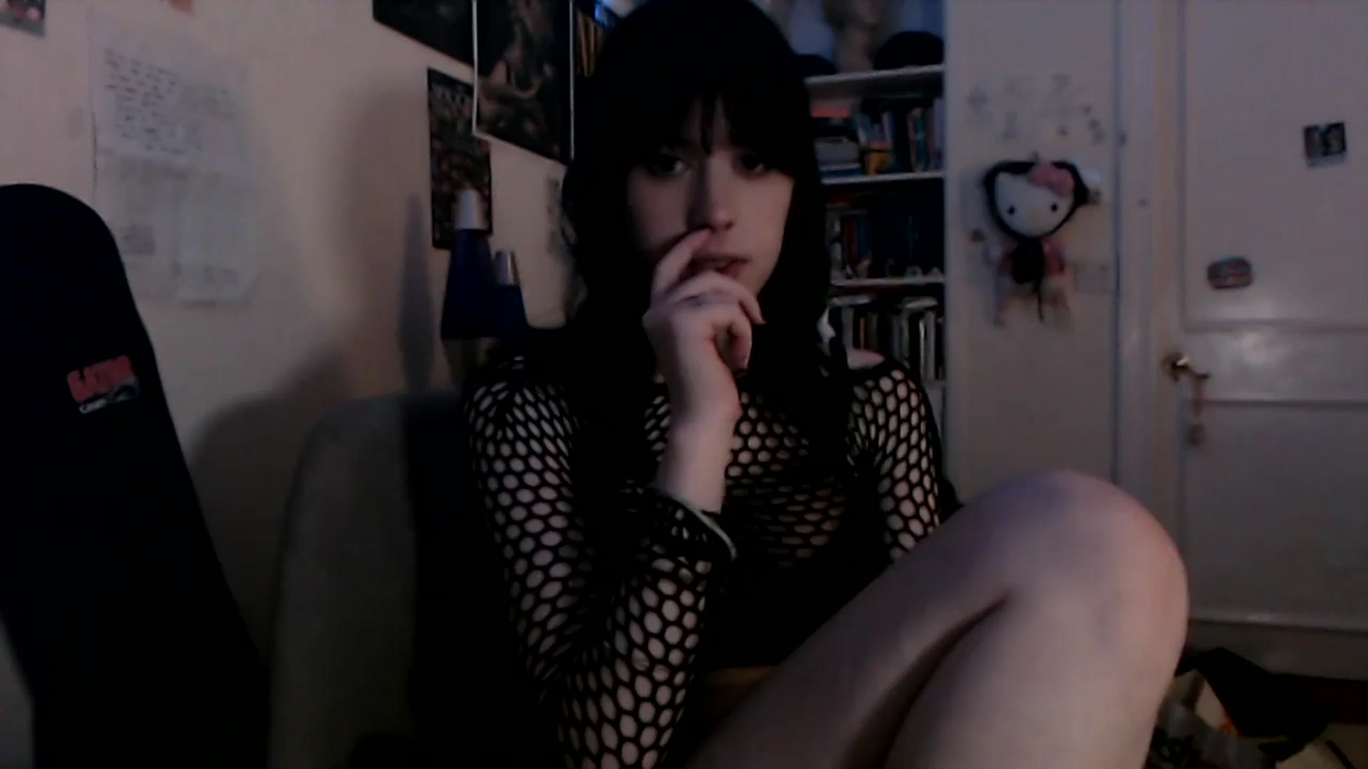 Gallery image thumbnail from MaxxyAugust's myfreecams stream on, 08/04/2024, 03:03 image 8 of 20