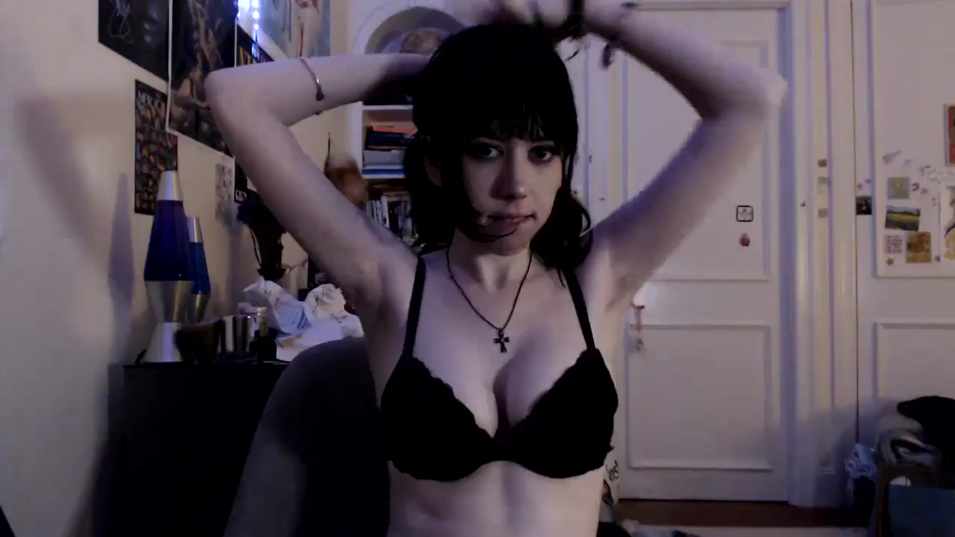 Gallery image thumbnail from MaxxyAugust's myfreecams stream on, 08/06/2024, 04:31 image 19 of 20