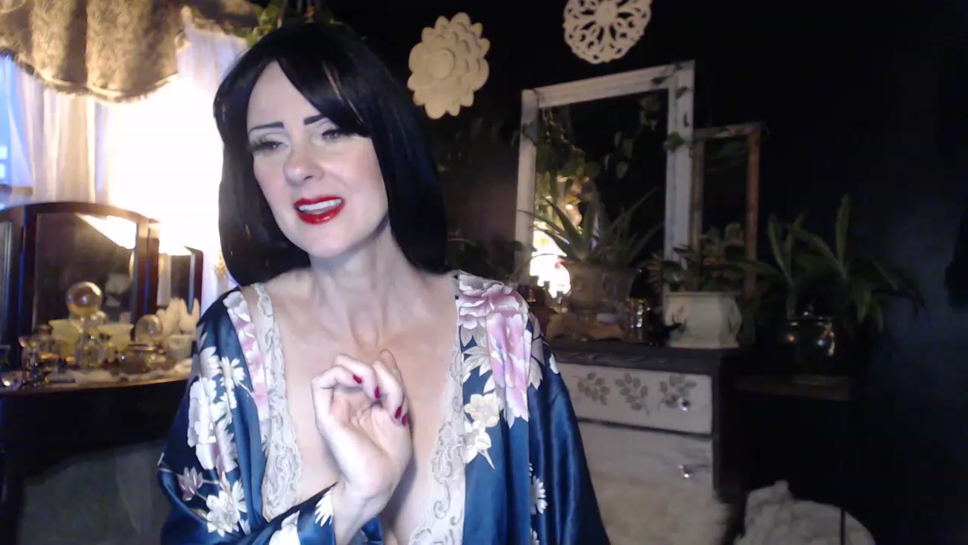 Gallery image thumbnail from MayGray's myfreecams stream on, 12/06/2022, 13:30 image 13 of 20