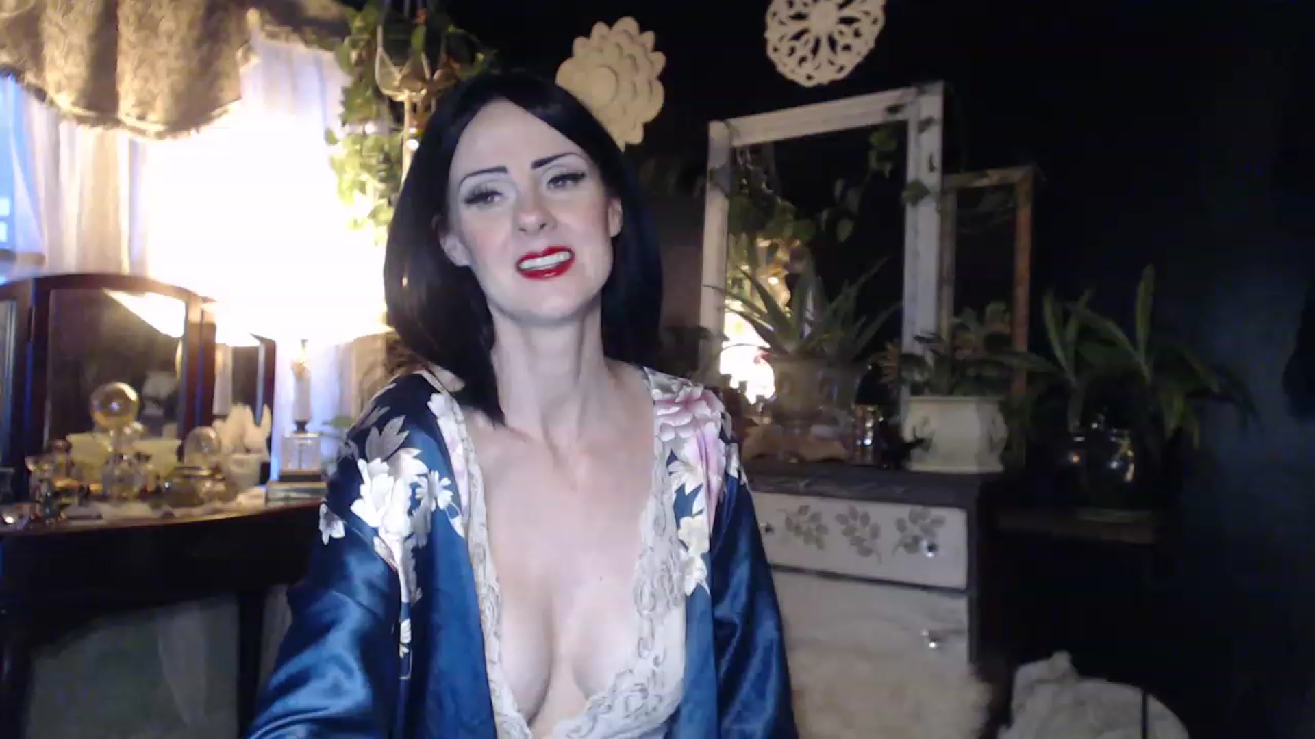 Gallery image thumbnail from MayGray's myfreecams stream on, 12/06/2022, 13:30 image 11 of 20