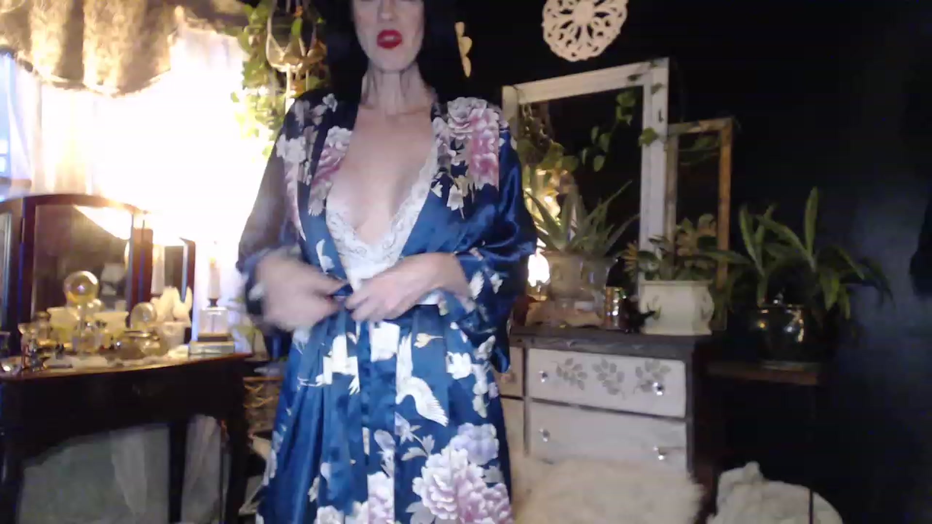 Gallery image thumbnail from MayGray's myfreecams stream on, 12/06/2022, 13:30 image 1 of 20