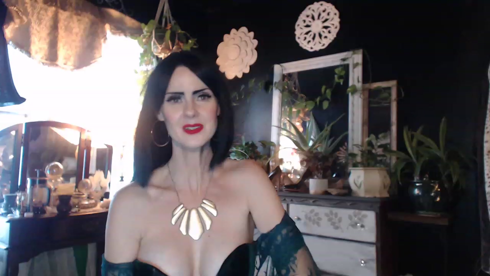 Gallery image thumbnail from MayGray's myfreecams stream on, 12/10/2022, 17:42 image 8 of 20