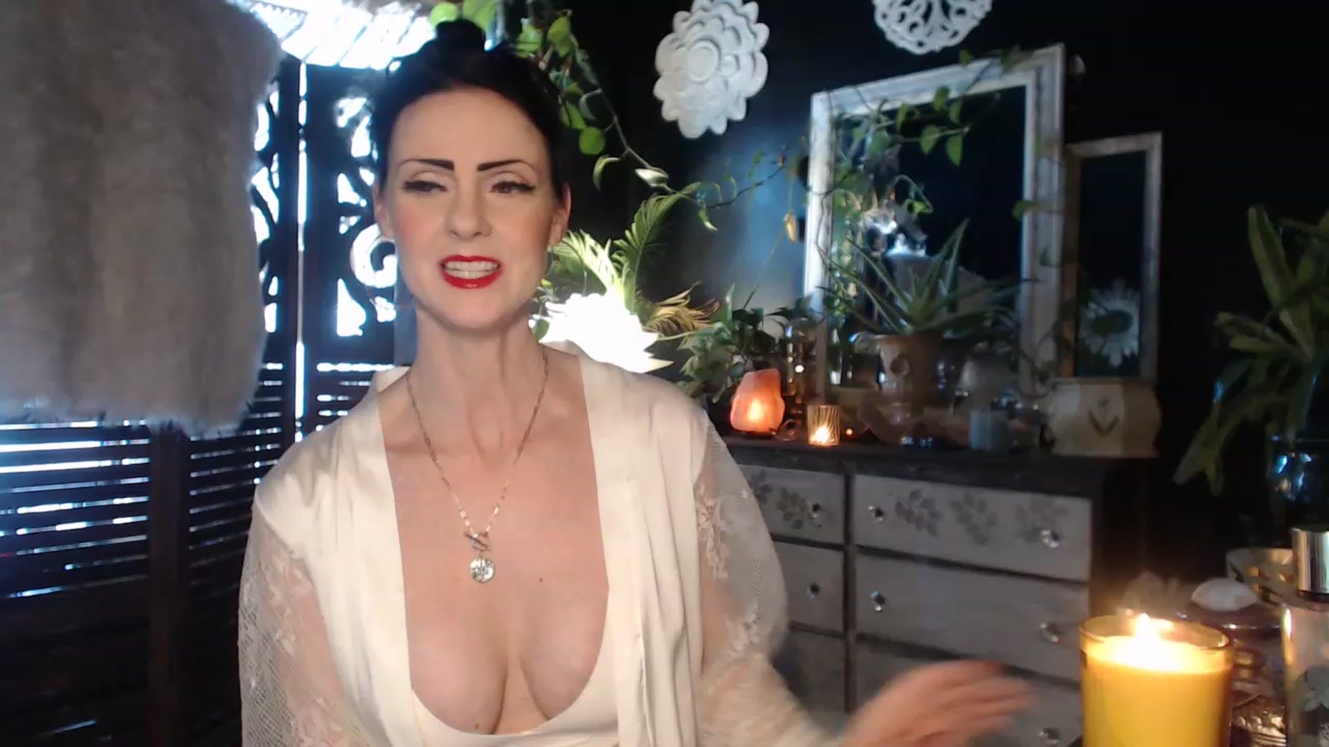 Gallery image thumbnail from MayGray's myfreecams stream on, 02/17/2023, 14:27 image 13 of 20