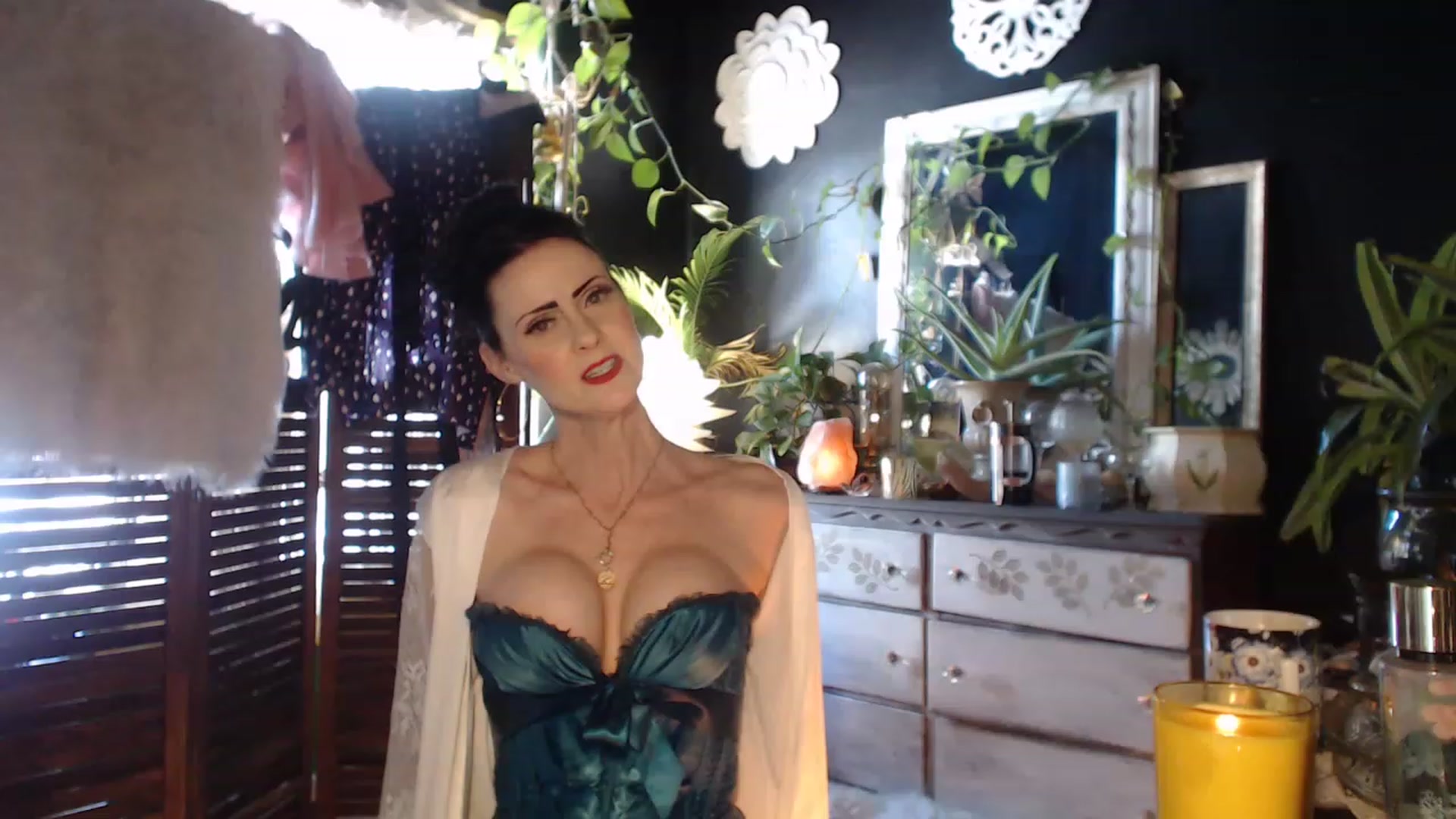 Gallery image thumbnail from MayGray's myfreecams stream on, 02/17/2023, 19:03 image 8 of 20
