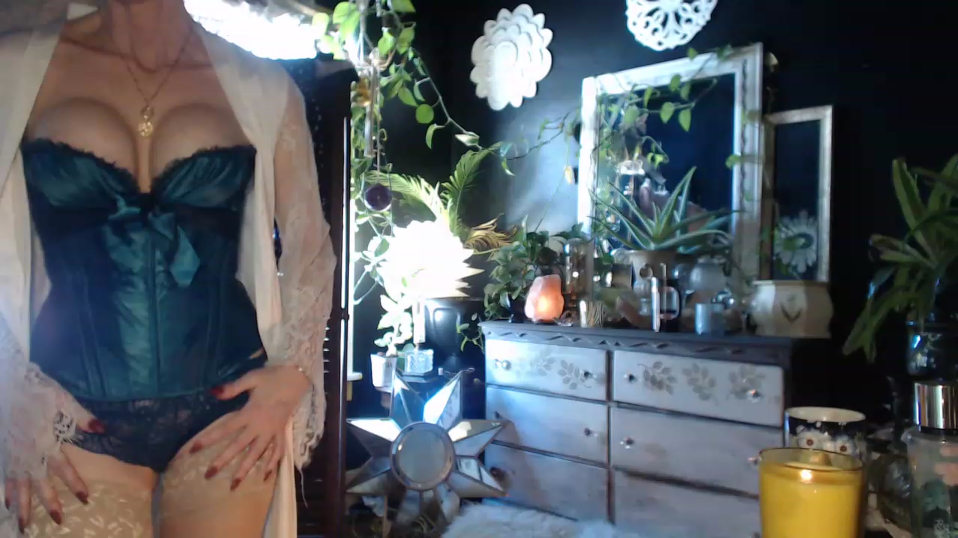 Gallery image thumbnail from MayGray's myfreecams stream on, 02/17/2023, 19:03 image 14 of 20