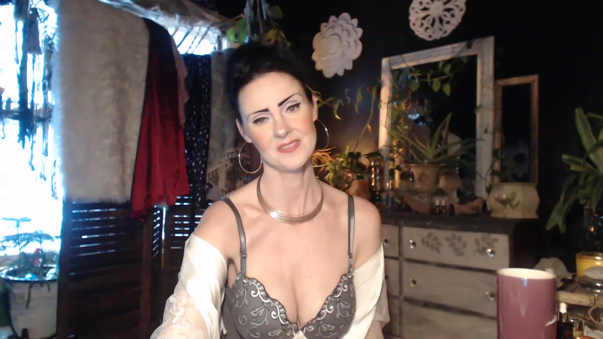 Gallery image thumbnail from MayGray's myfreecams stream on, 02/25/2023, 13:19 image 16 of 20