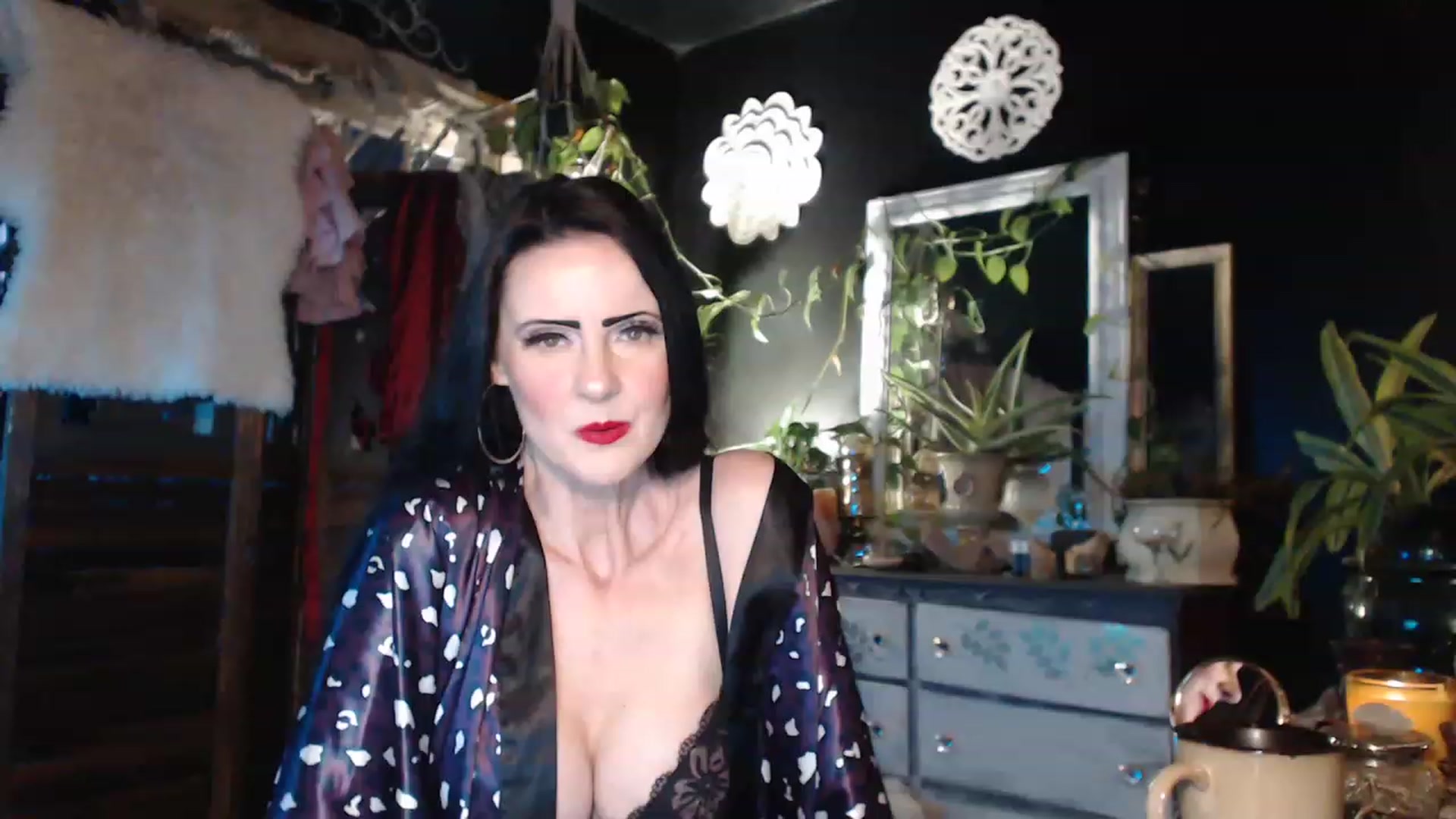 Gallery image thumbnail from MayGray's myfreecams stream on, 02/28/2023, 12:25 image 12 of 20