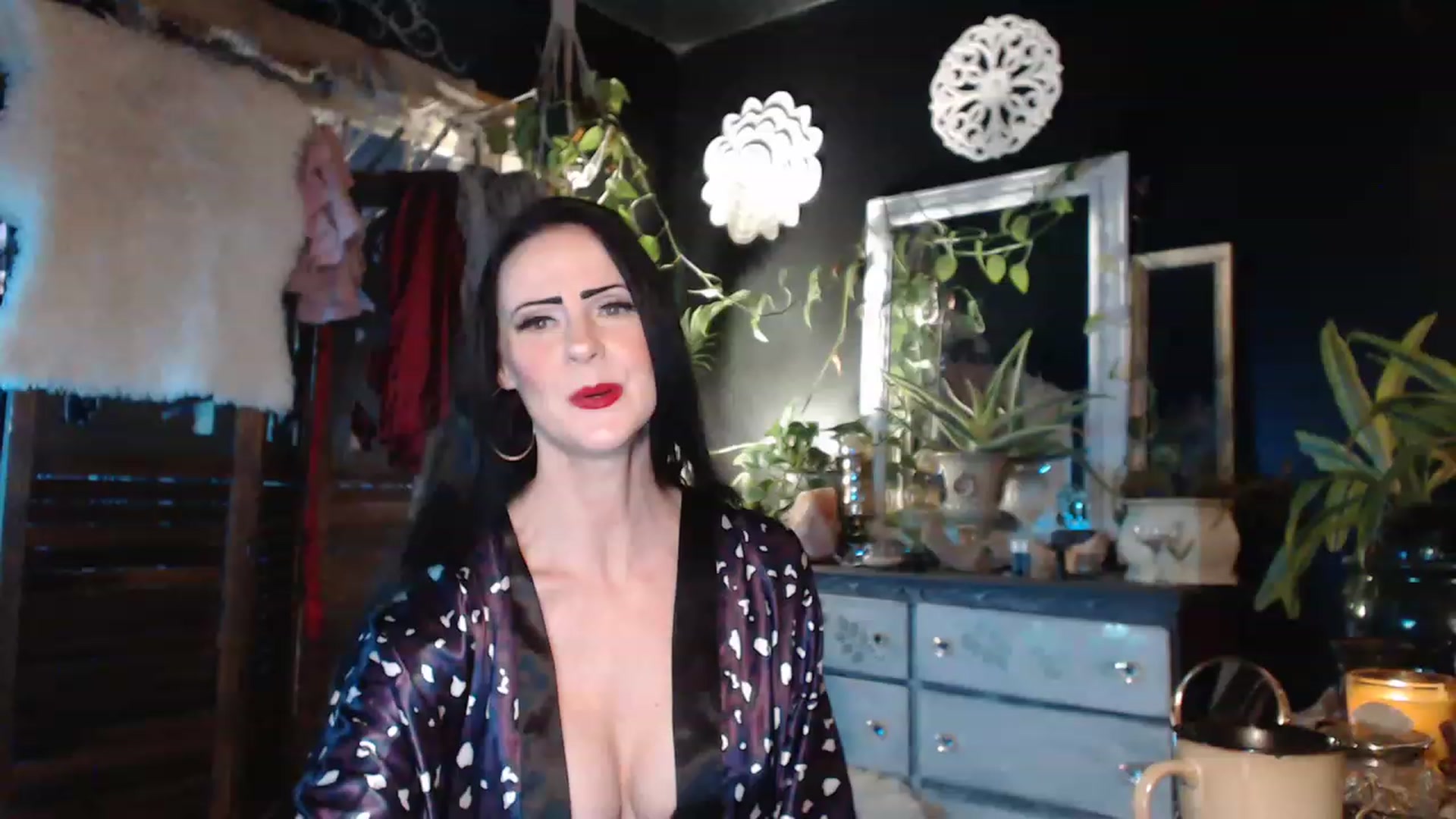 Gallery image thumbnail from MayGray's myfreecams stream on, 02/28/2023, 12:25 image 14 of 20