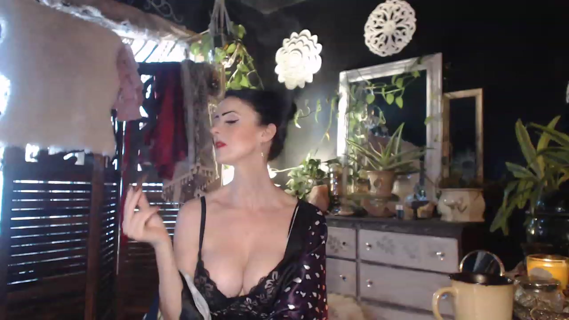 Gallery image thumbnail from MayGray's myfreecams stream on, 02/28/2023, 13:18 image 2 of 20
