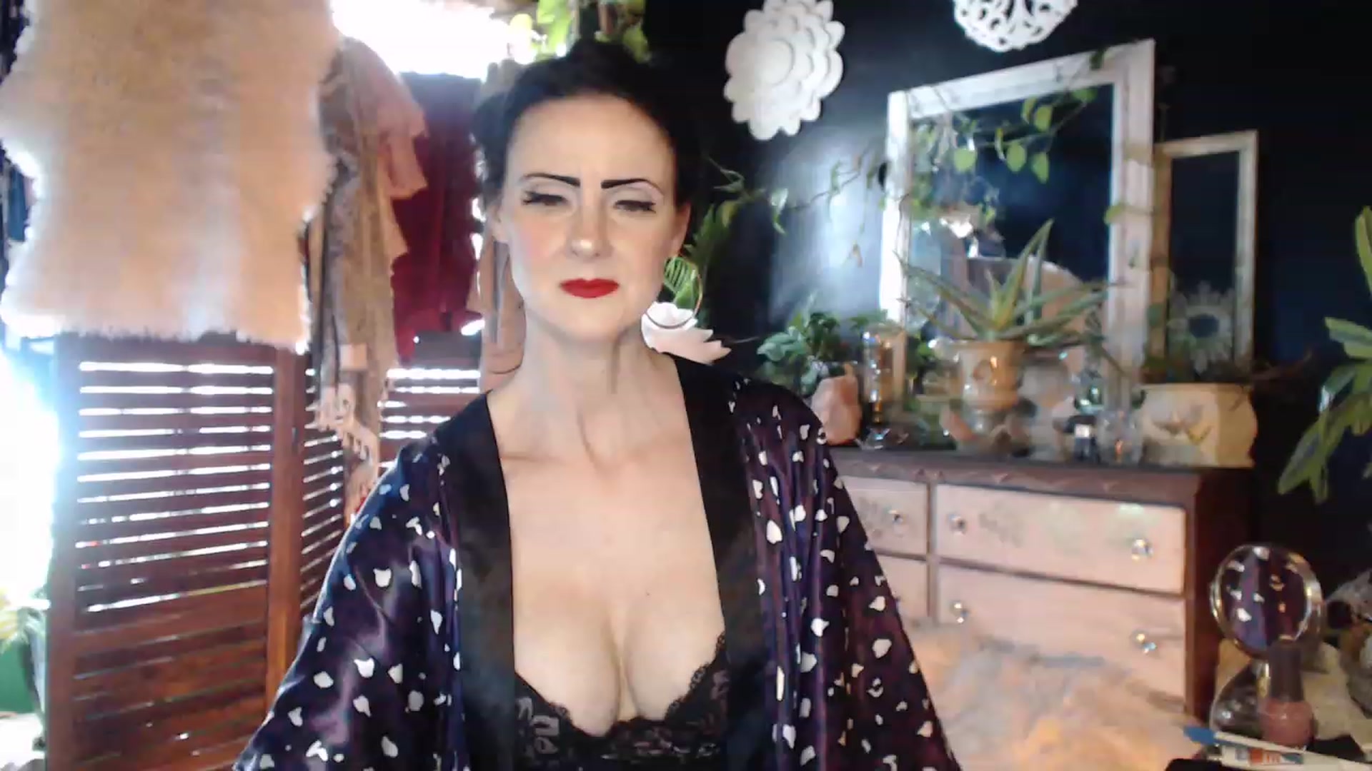 Gallery image thumbnail from MayGray's myfreecams stream on, 02/28/2023, 20:51 image 7 of 20