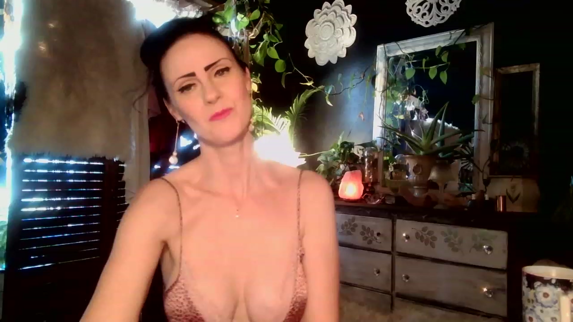 Gallery image thumbnail from MayGray's myfreecams stream on, 03/04/2023, 14:20 image 18 of 20