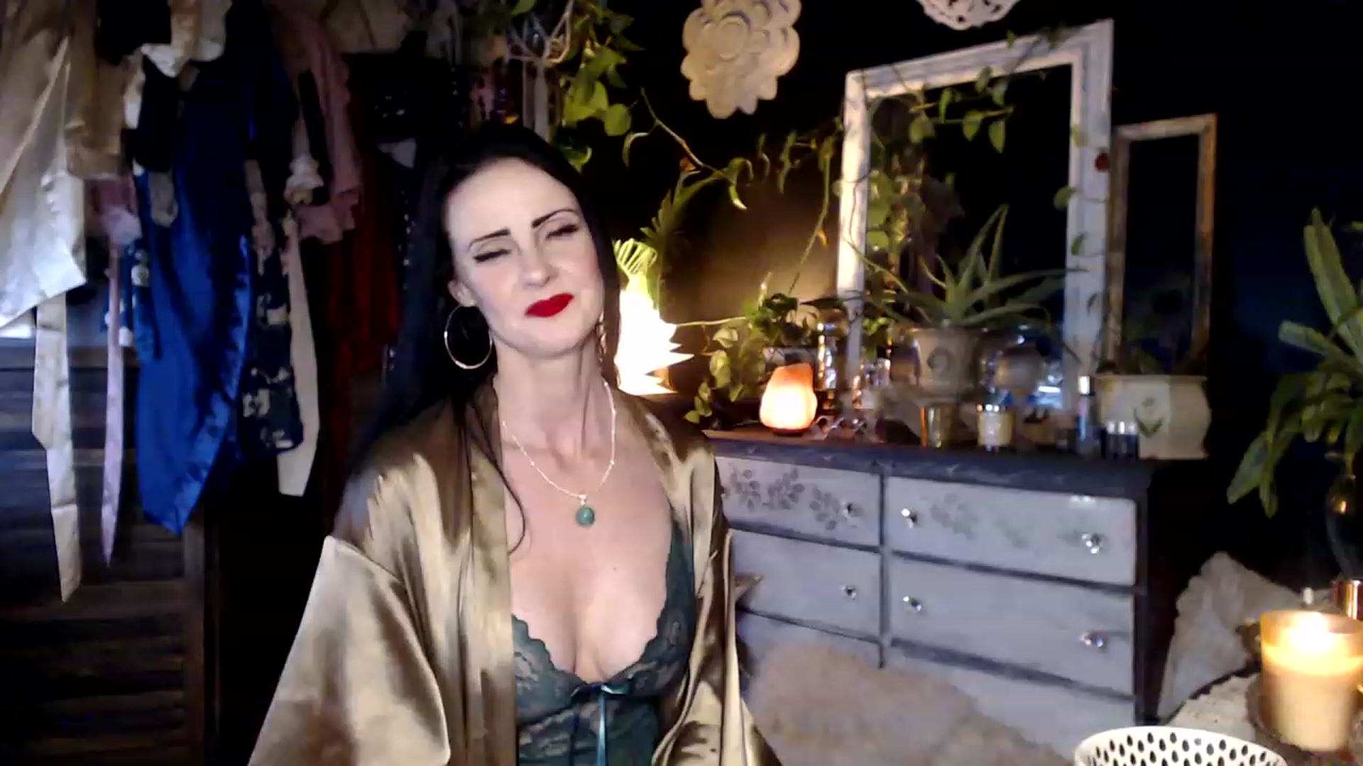 Gallery image thumbnail from MayGray's myfreecams stream on, 03/15/2023, 11:23 image 12 of 20