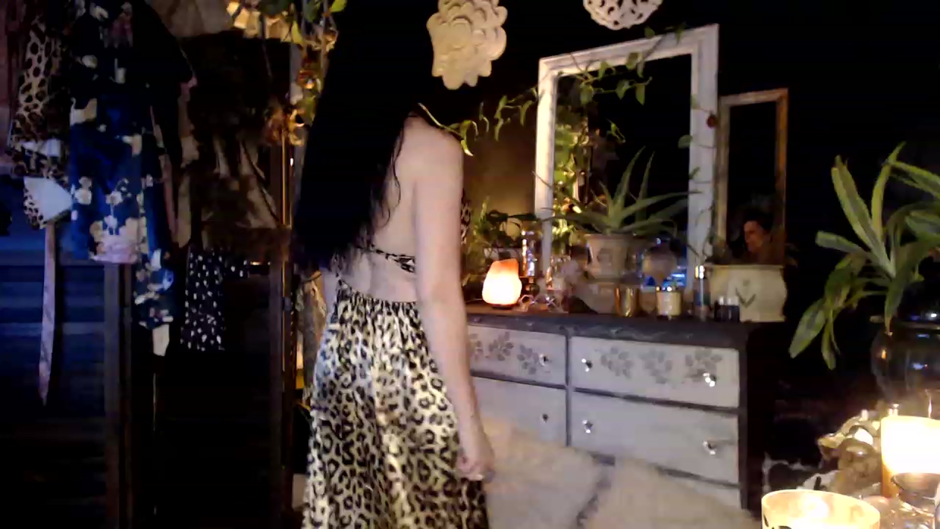 Gallery image thumbnail from MayGray's myfreecams stream on, 03/17/2023, 02:54 image 3 of 20
