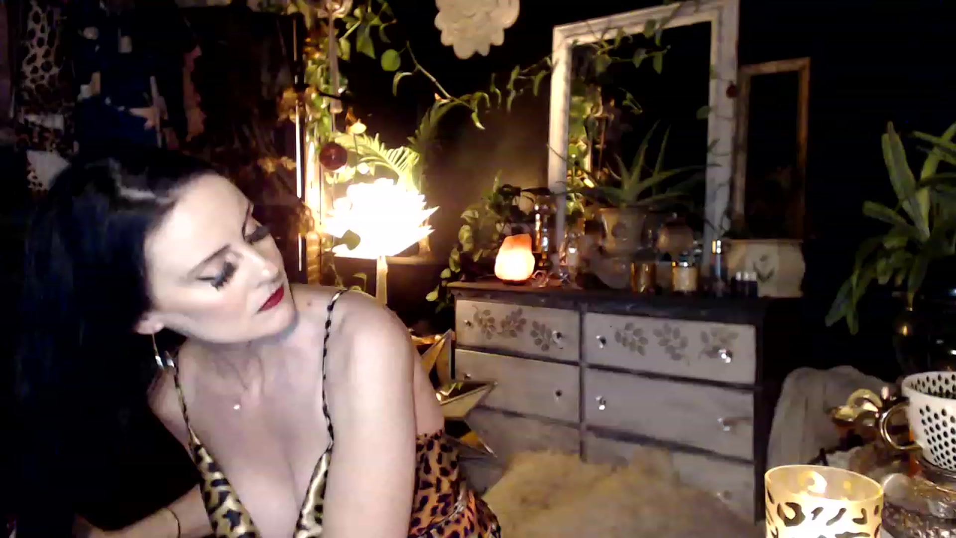 Gallery image thumbnail from MayGray's myfreecams stream on, 03/17/2023, 10:53 image 8 of 20