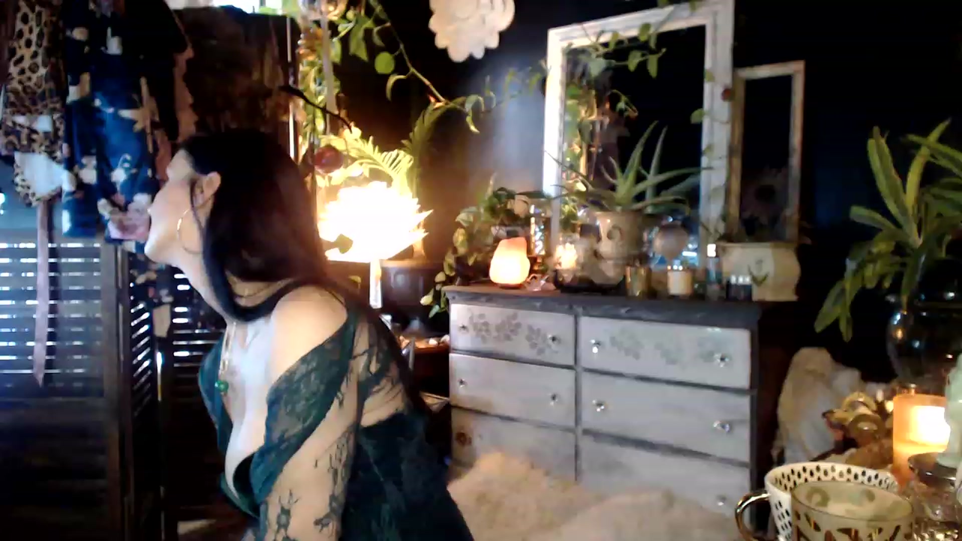 Gallery image thumbnail from MayGray's myfreecams stream on, 03/17/2023, 13:47 image 14 of 20